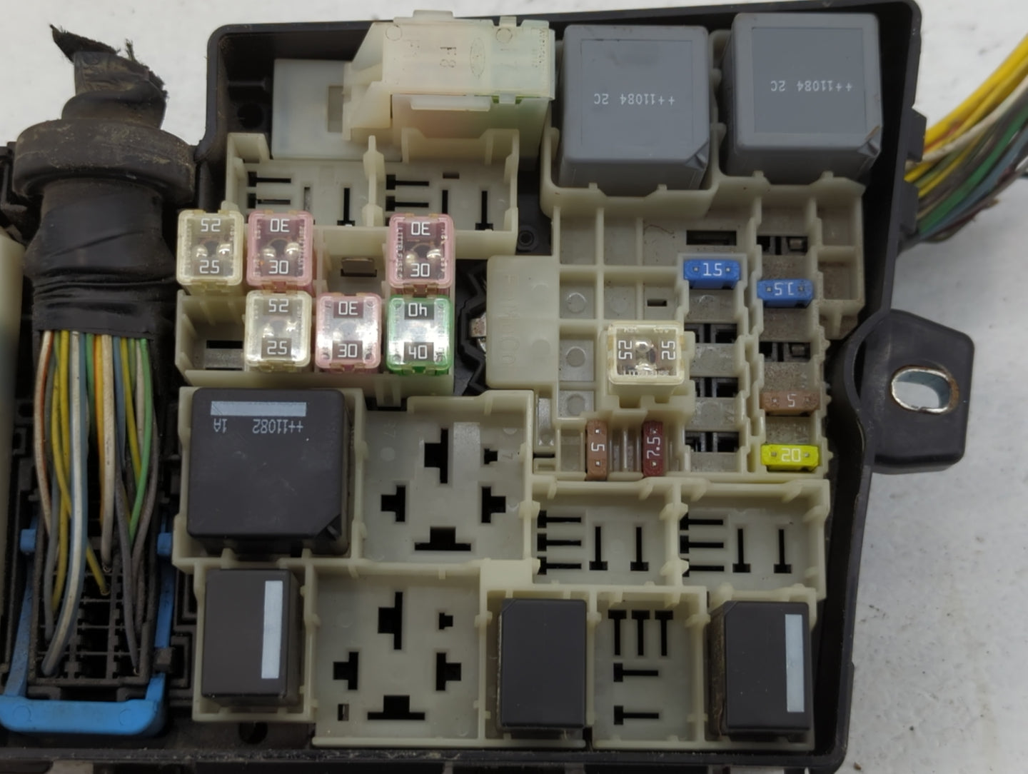 2012-2014 Ford Focus Fusebox Fuse Box Panel Relay Module P/N:21089 AV6T-14A142-AA Fits Fits 2012 2013 2014 OEM Used Auto Par