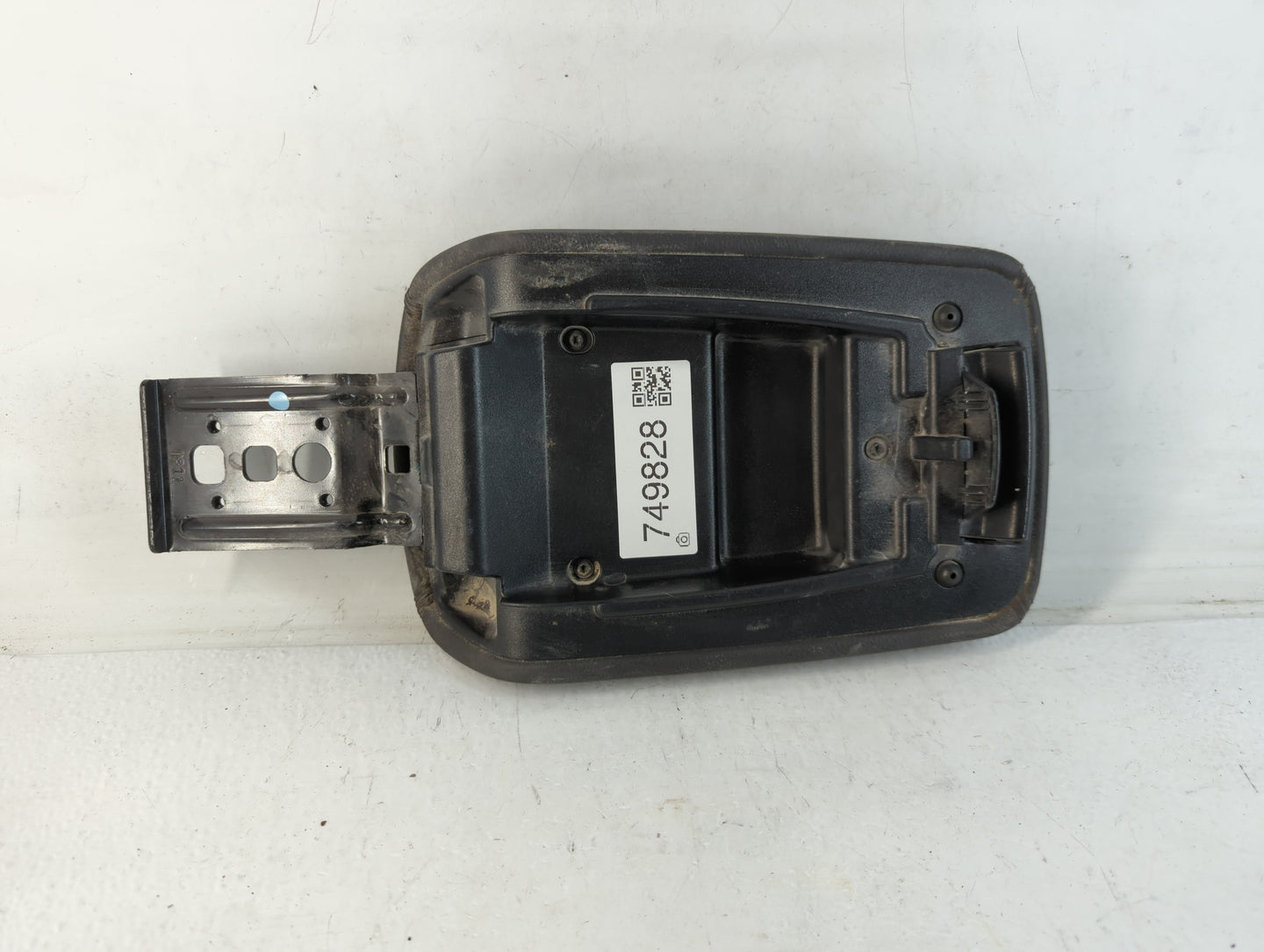 2012 Ford Focus Center Console Armrest Cover Lid Fits OEM Used Auto Parts - Oemusedautoparts1.com