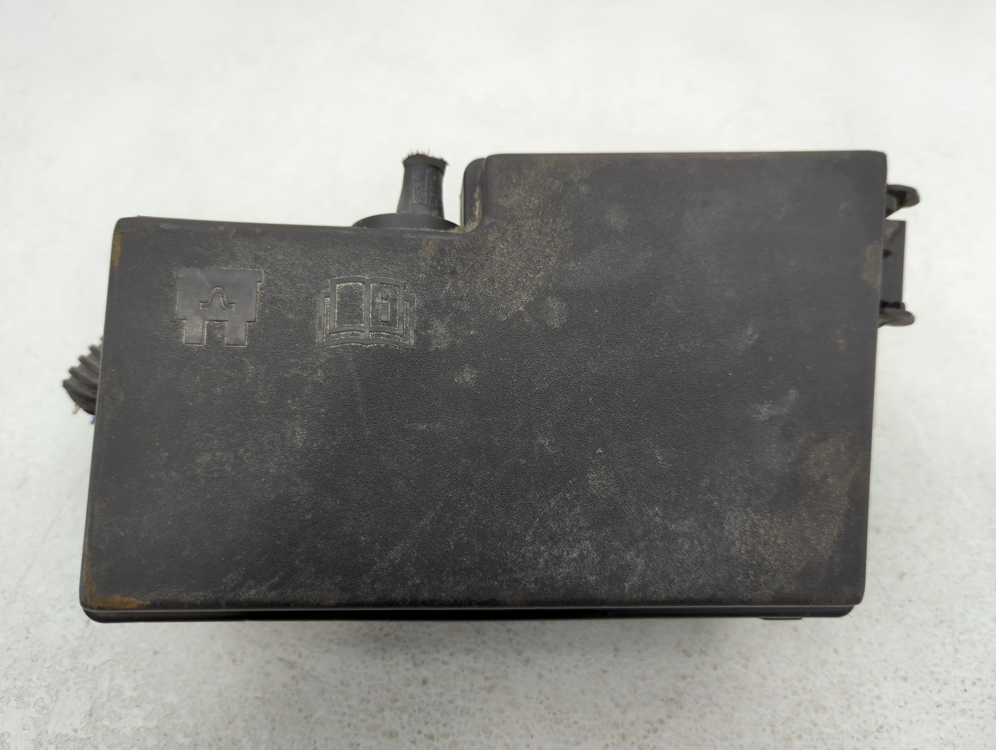 2012-2014 Ford Focus Fusebox Fuse Box Panel Relay Module P/N:E00027328 AV6T-14A142-AB Fits Fits 2012 2013 2014 OEM Used Auto