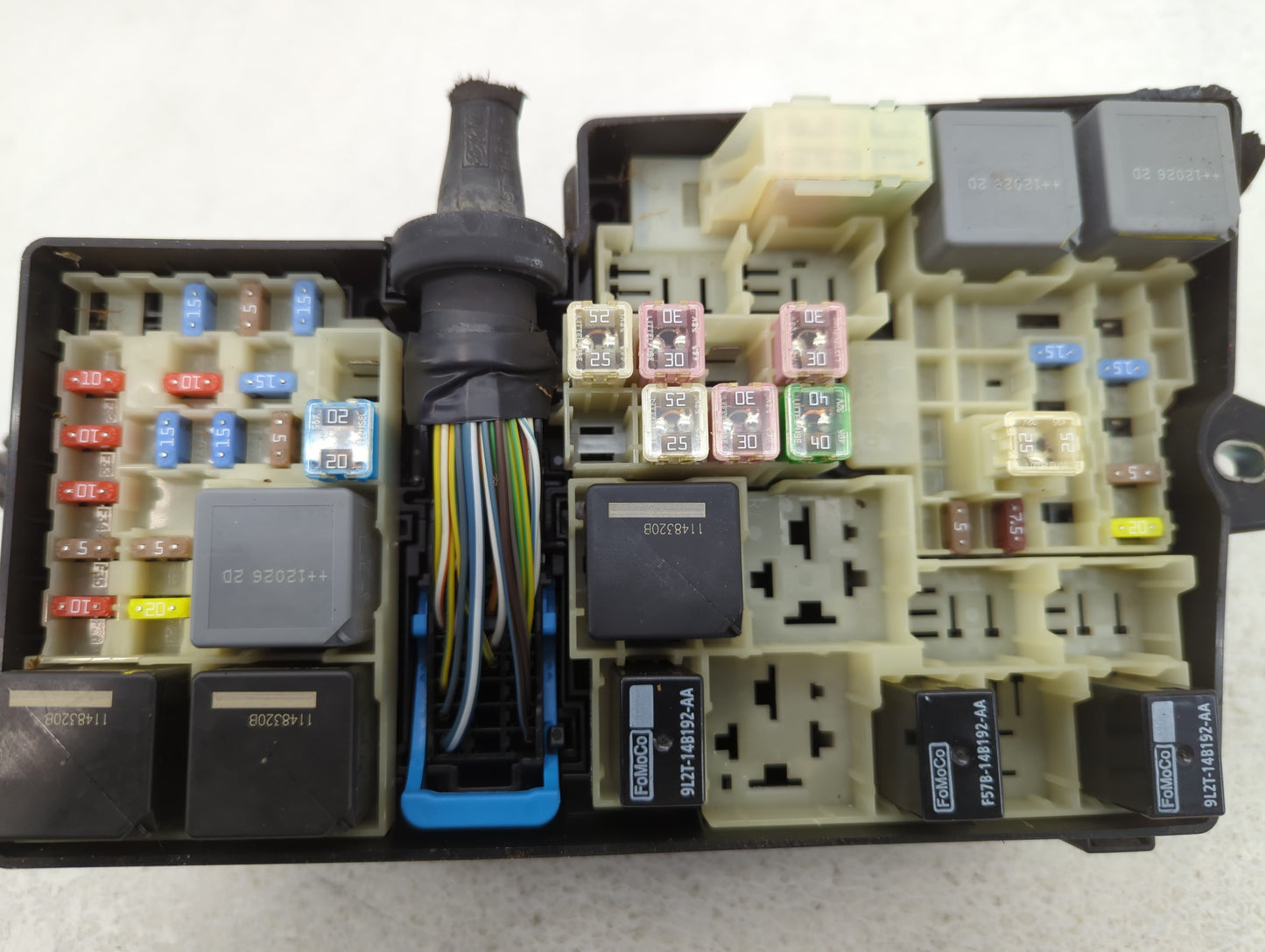 2012-2014 Ford Focus Fusebox Fuse Box Panel Relay Module P/N:E00027328 AV6T-14A142-AB Fits Fits 2012 2013 2014 OEM Used Auto
