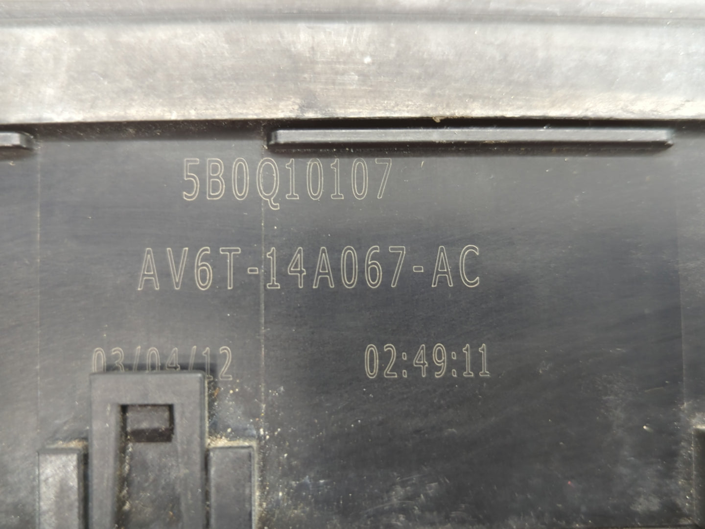 2012-2014 Ford Focus Fusebox Fuse Box Panel Relay Module P/N:5B0Q10107 AV6T-14A067-AC Fits Fits 2012 2013 2014 OEM Used Auto