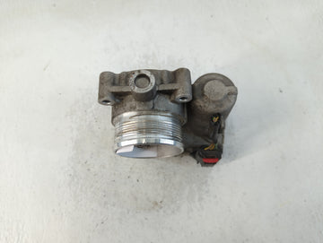 2012-2013 Ford Focus Throttle Body P/N:CM5E 9F991 AD Fits Fits 2012 2013 2014 2015 2016 2017 OEM Used Auto Parts