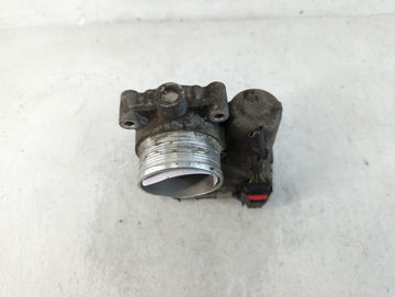 2012-2013 Ford Focus Throttle Body P/N:CM5E 9F991 AD Fits Fits 2012 2013 2014 2015 2016 2017 OEM Used Auto Parts