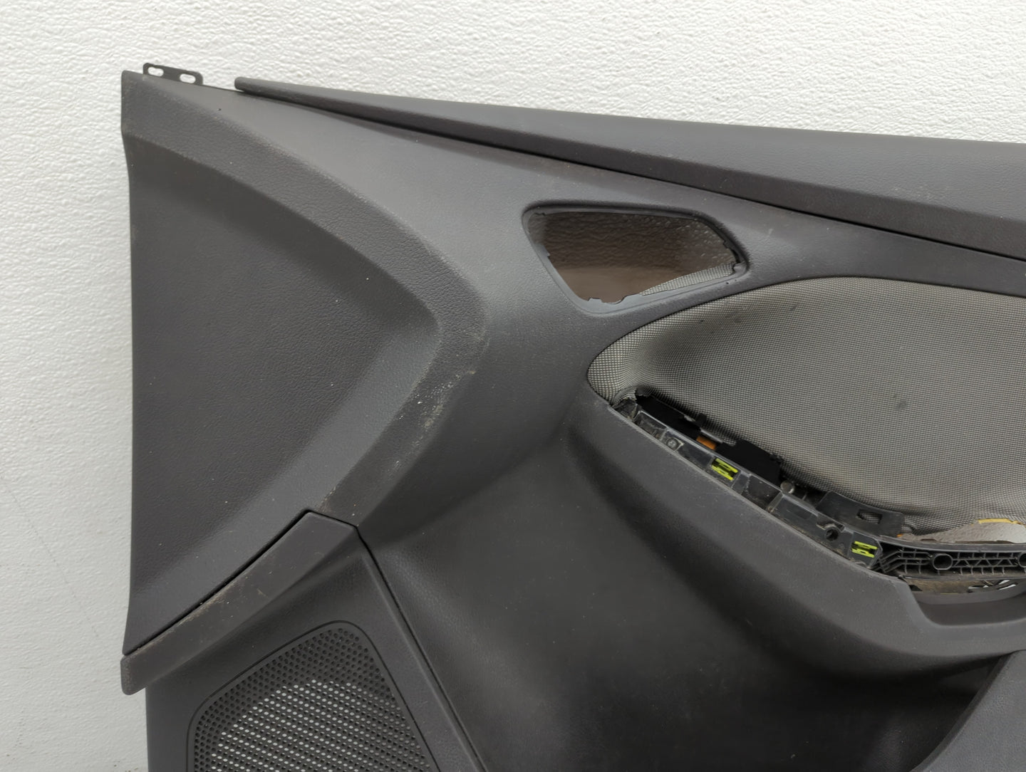 2012 Ford Focus Front Right Passenger Interior Door Panel Trim - Oemusedautoparts1.com