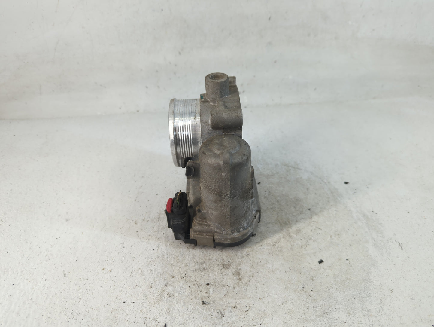 2012-2013 Ford Focus Throttle Body P/N:CM5E 9F991 AC Fits Fits 2012 2013 2014 2015 2016 2017 OEM Used Auto Parts - Oemusedau