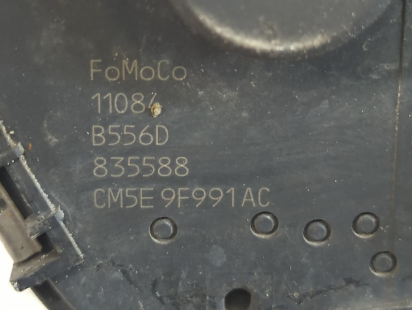 2012-2013 Ford Focus Throttle Body P/N:CM5E 9F991 AC Fits Fits 2012 2013 2014 2015 2016 2017 OEM Used Auto Parts - Oemusedau