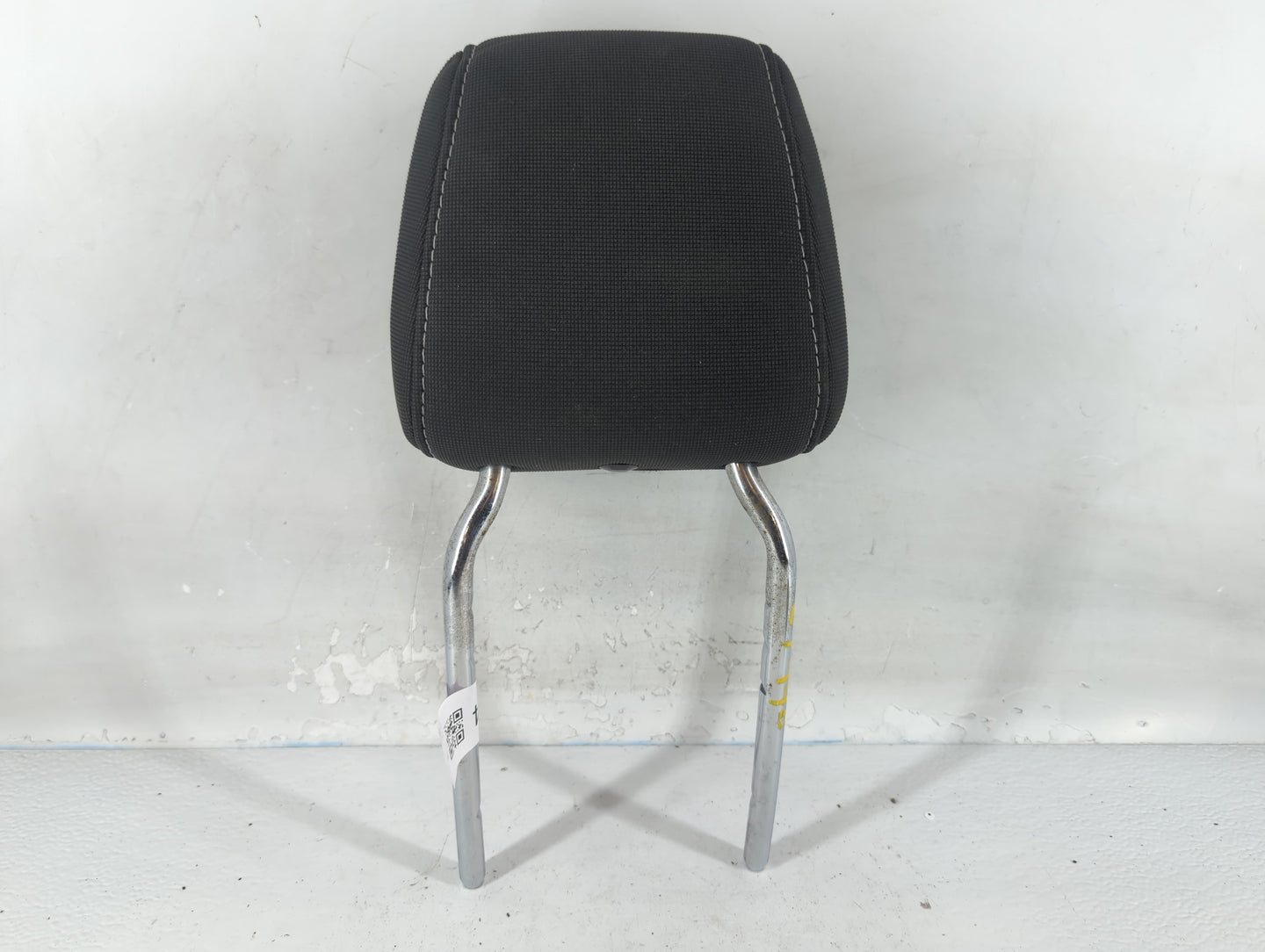 2012 Ford Focus Headrest Head Rest Front Driver Passenger Seat Fits OEM Used Auto Parts - Oemusedautoparts1.com