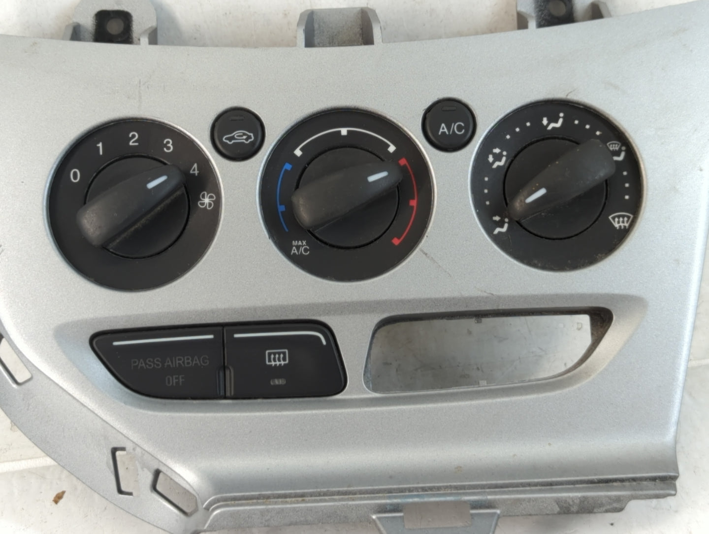 2012 Ford Focus Climate Control Module Temperature AC/Heater Replacement Fits OEM Used Auto Parts - Oemusedautoparts1.com