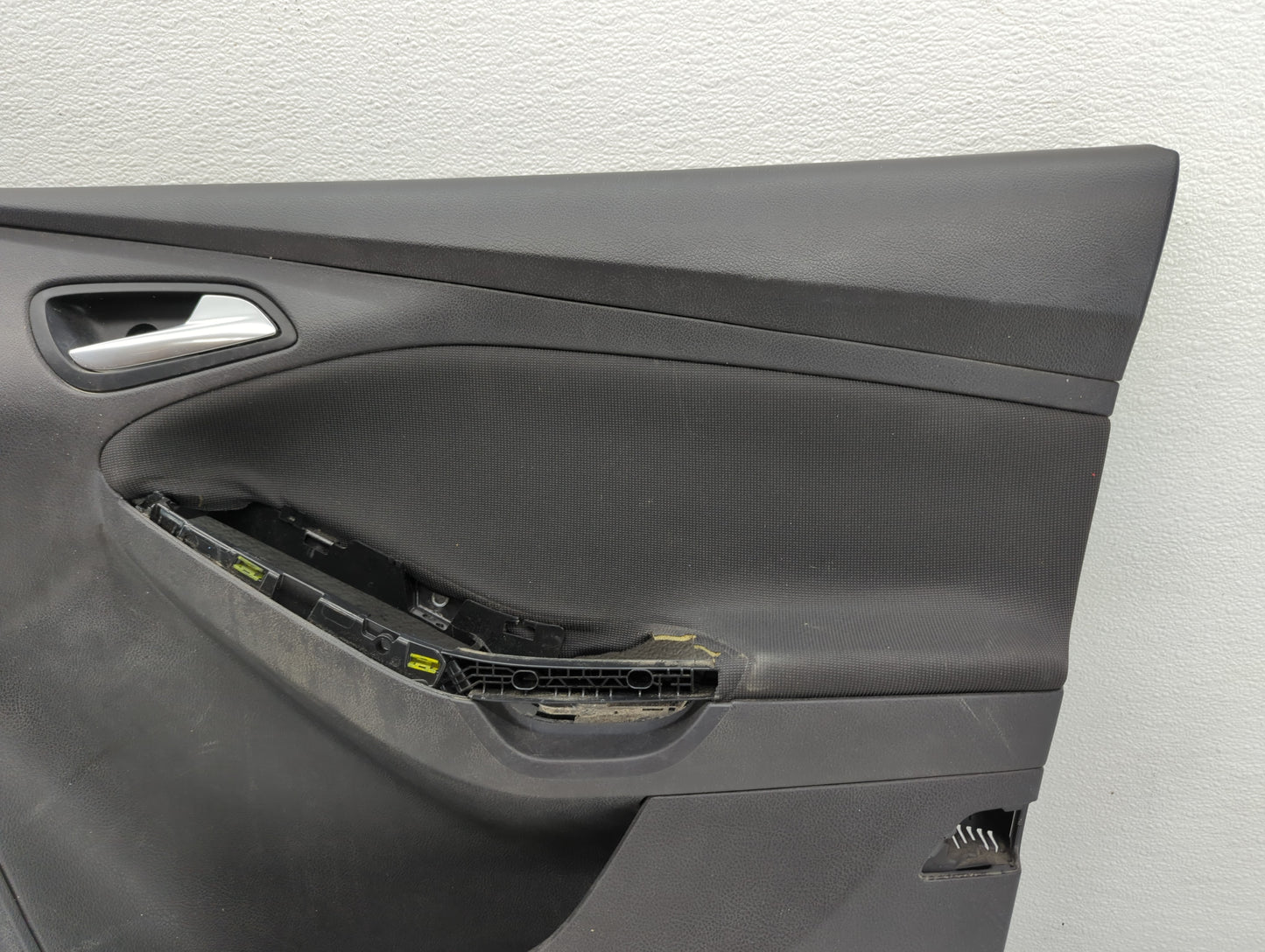 2012 Ford Focus Front Right Passenger Interior Door Panel Trim - Oemusedautoparts1.com