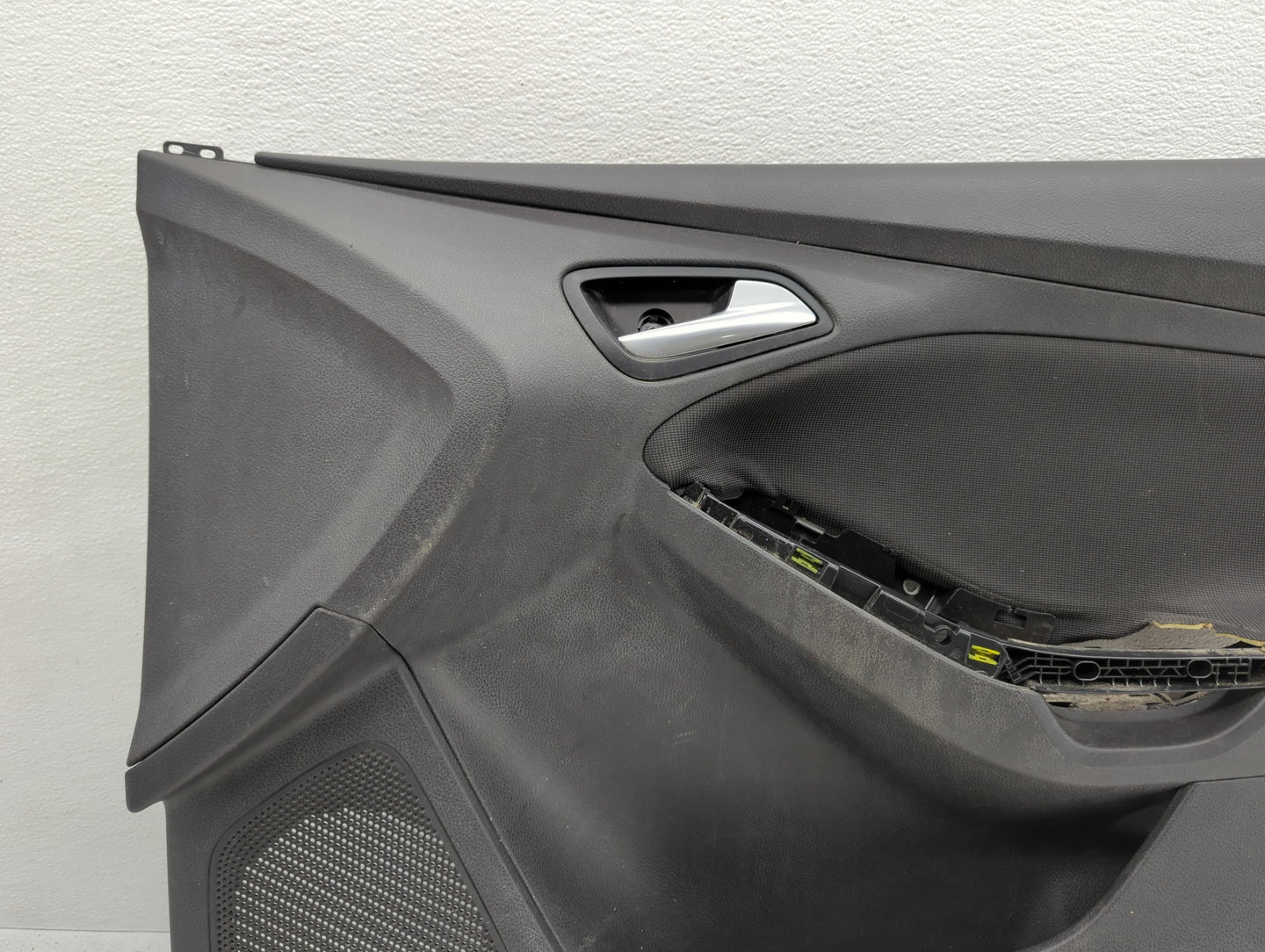 2012 Ford Focus Front Right Passenger Interior Door Panel Trim - Oemusedautoparts1.com