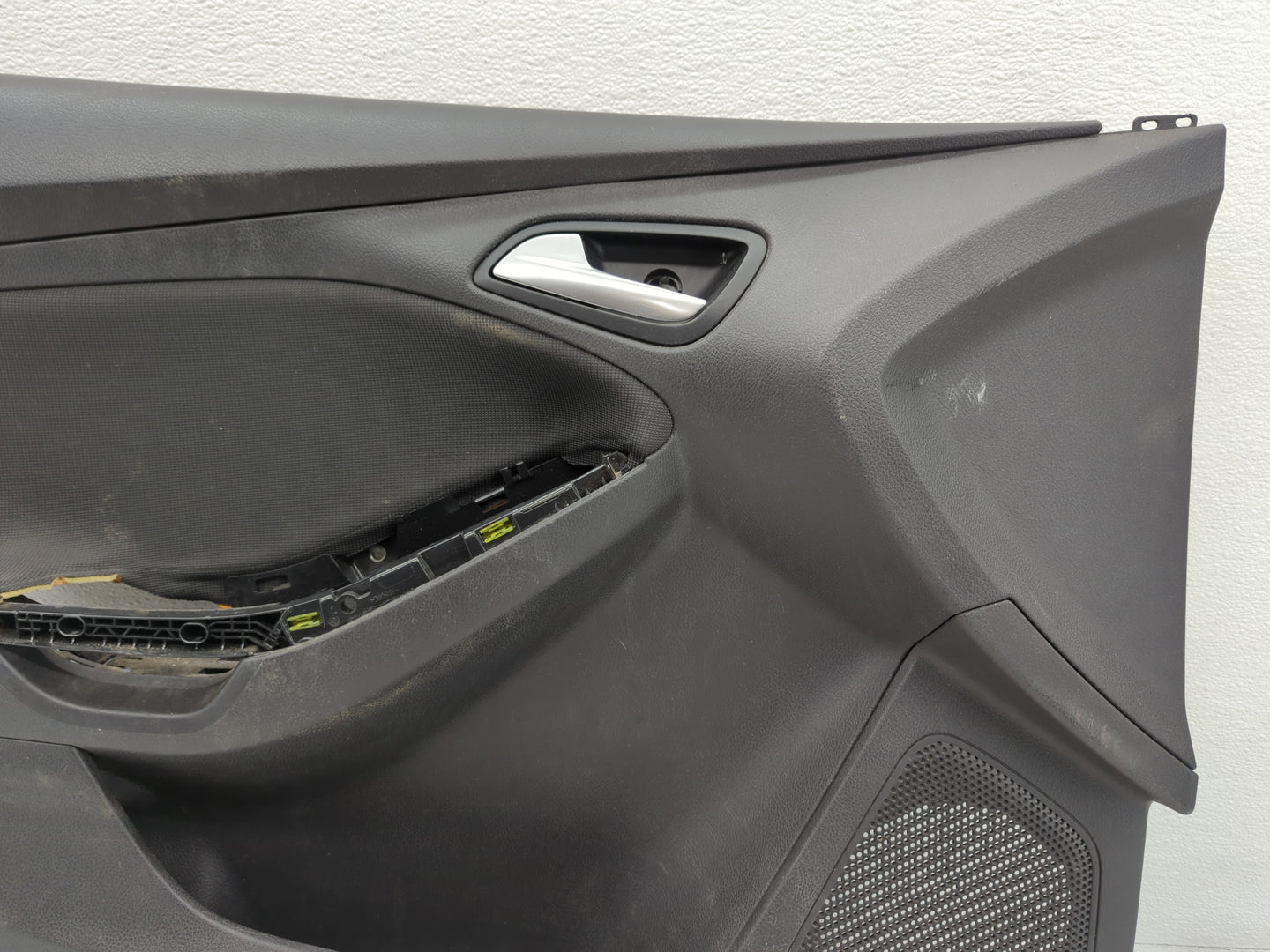 2012 Ford Focus Front Left Driver Interior Door Panel Trim - Oemusedautoparts1.com