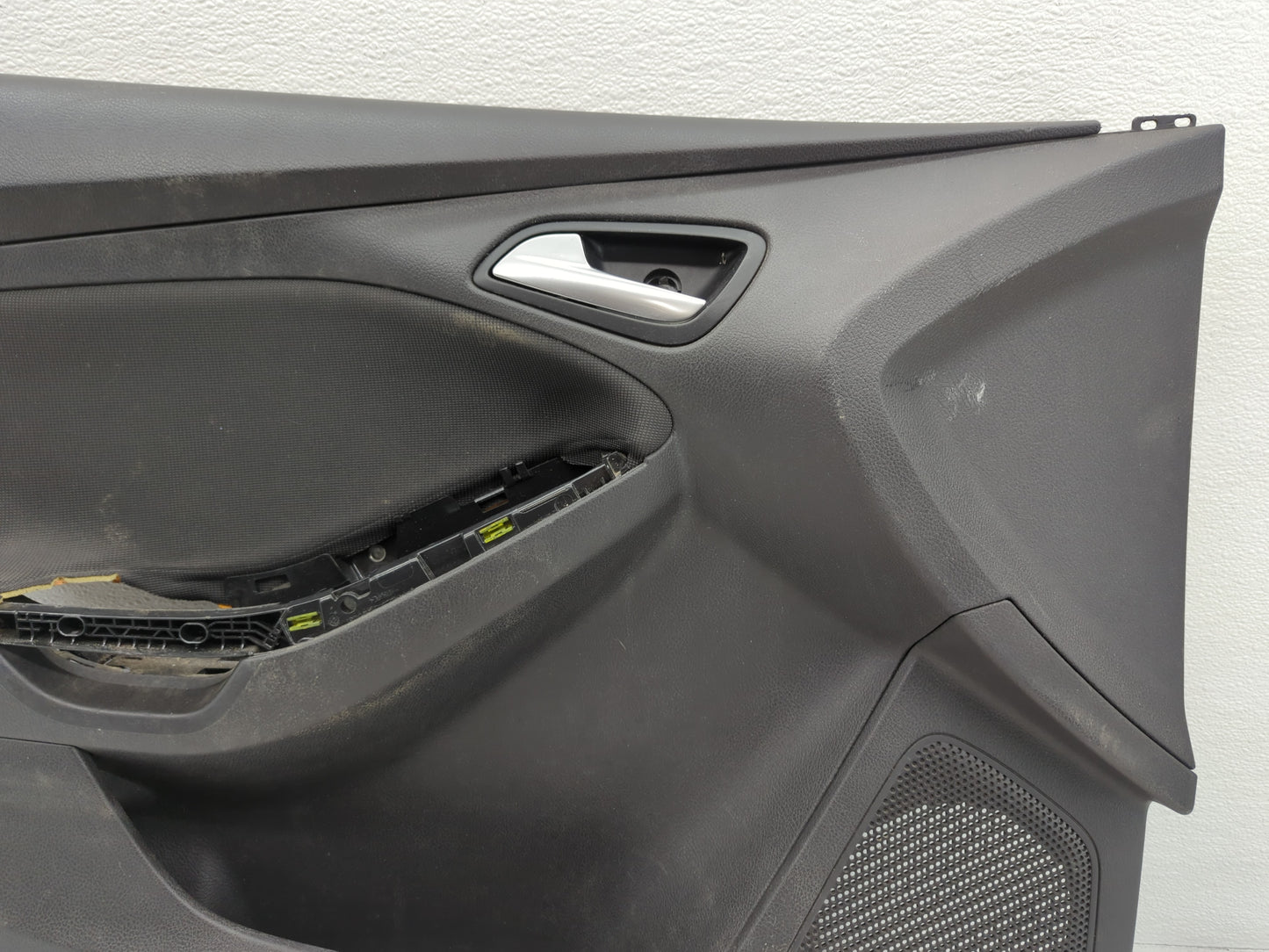 2012 Ford Focus Front Left Driver Interior Door Panel Trim - Oemusedautoparts1.com