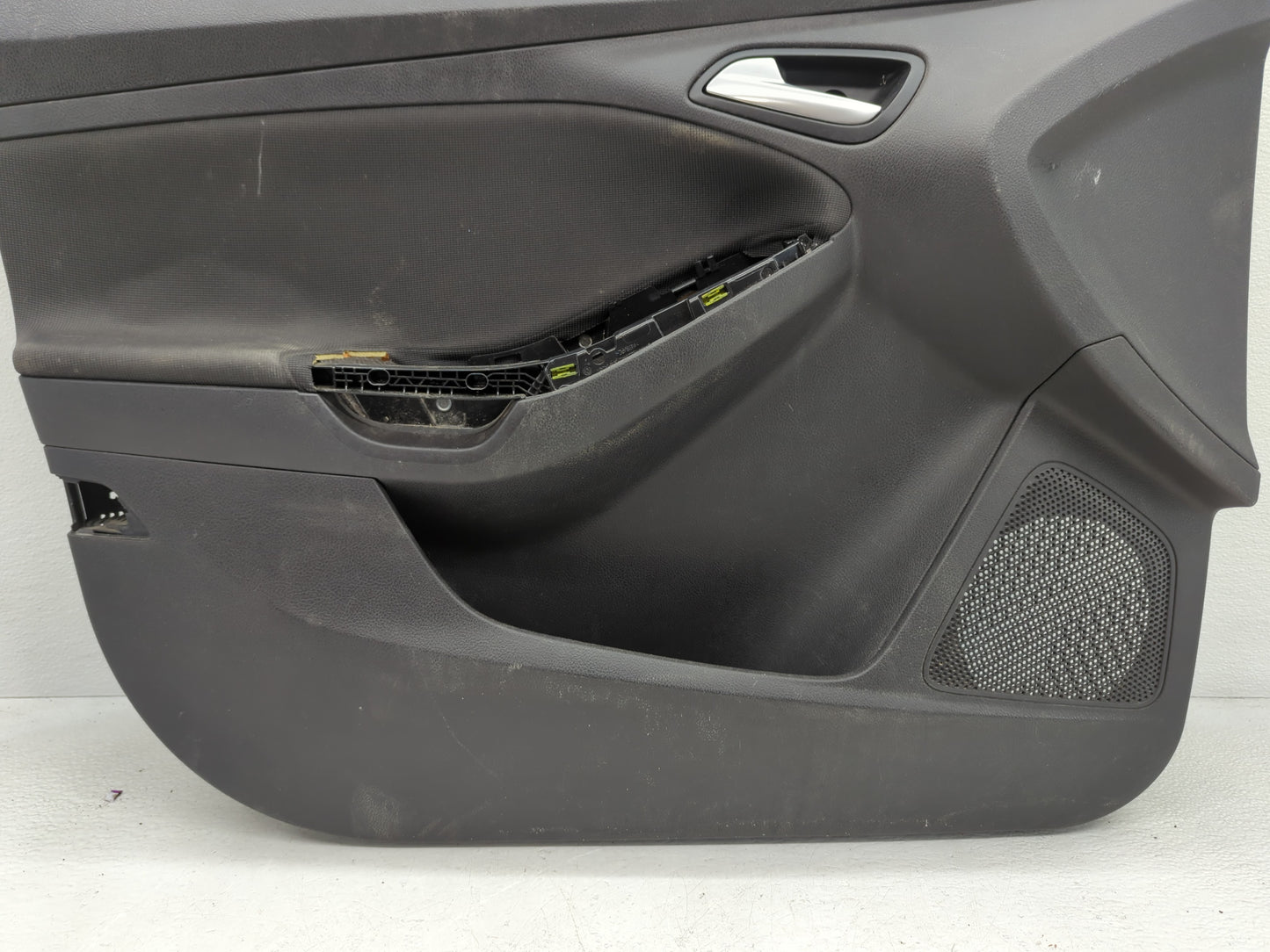 2012 Ford Focus Front Left Driver Interior Door Panel Trim - Oemusedautoparts1.com