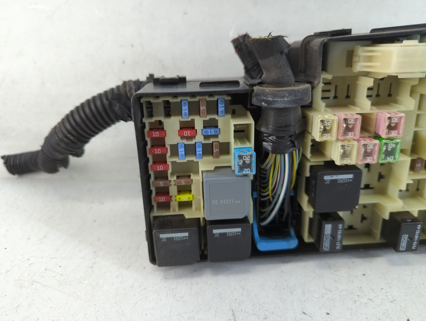 2012-2014 Ford Focus Fusebox Fuse Box Panel Relay Module P/N:AV6T-14A067-AB 5B0Q10107 Fits Fits 2012 2013 2014 OEM Used Auto