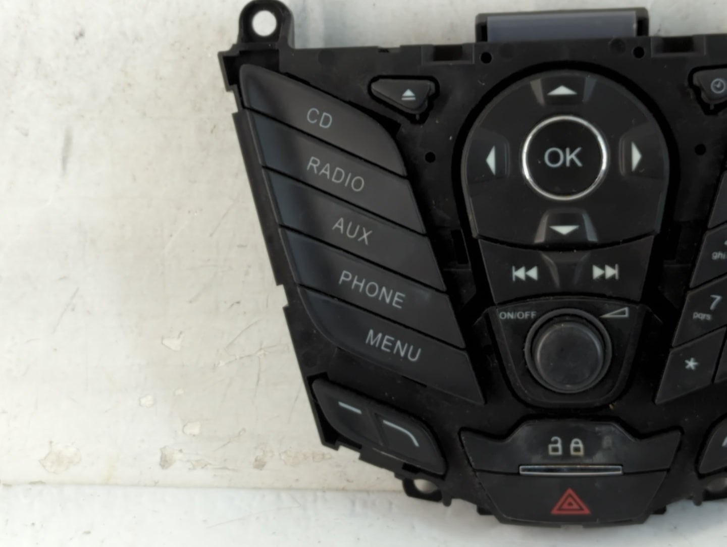 2012-2013 Ford Focus Radio AM FM Cd Player Receiver Replacement P/N:CM5T 18K811 Fits Fits 2012 2013 OEM Used Auto Parts - Oe