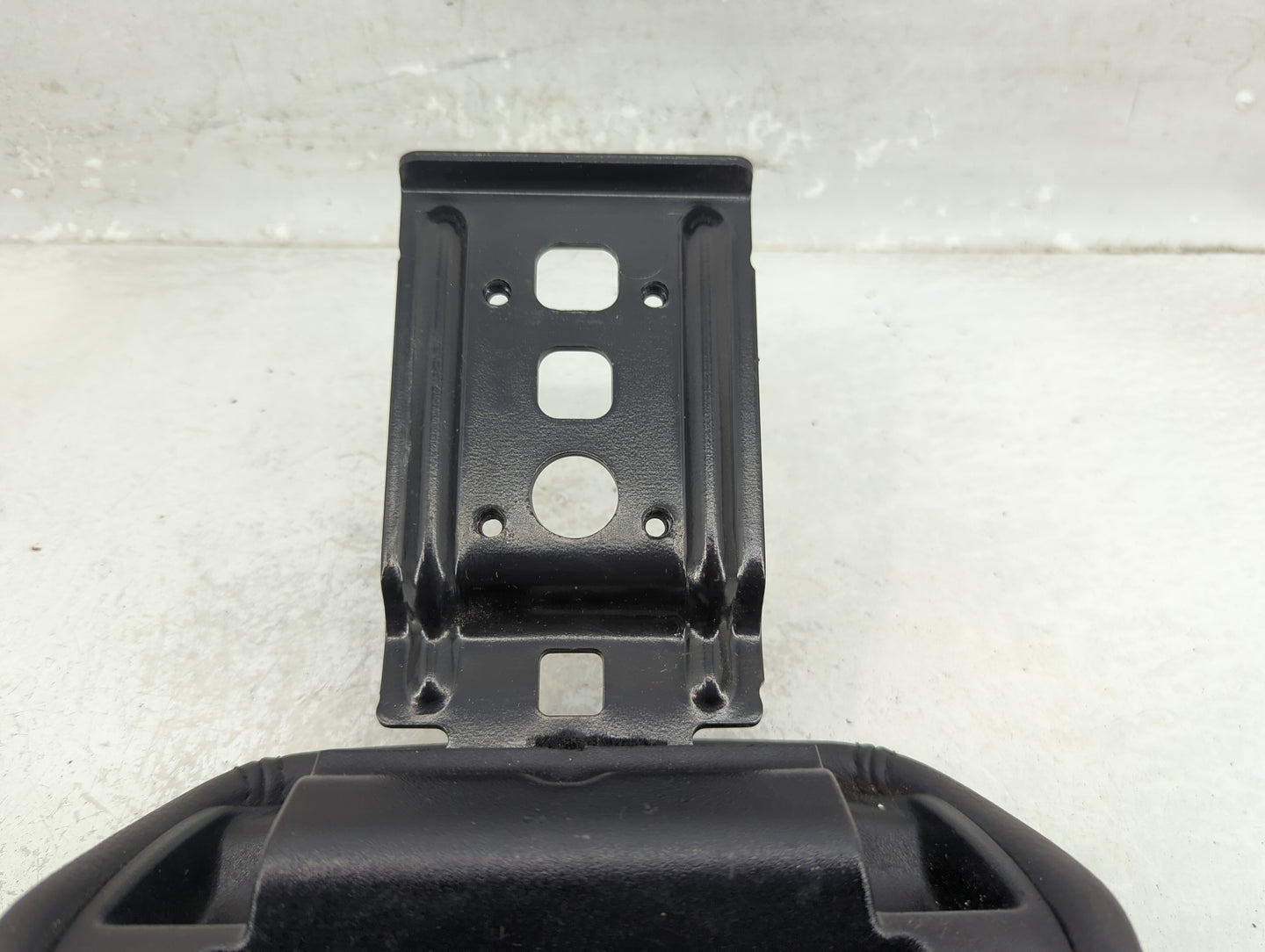2012-2014 Ford Focus Center Console Armrest Cover Lid Fits Fits 2012 2013 2014 OEM Used Auto Parts - Oemusedautoparts1.com