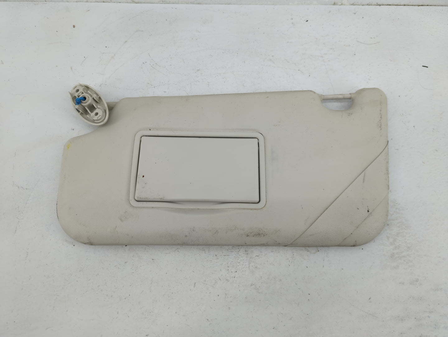 2012-2013 Ford Focus Sun Visor Shade Replacement Driver Left Mirror Fits Fits 2012 2013 OEM Used Auto Parts - Oemusedautopar