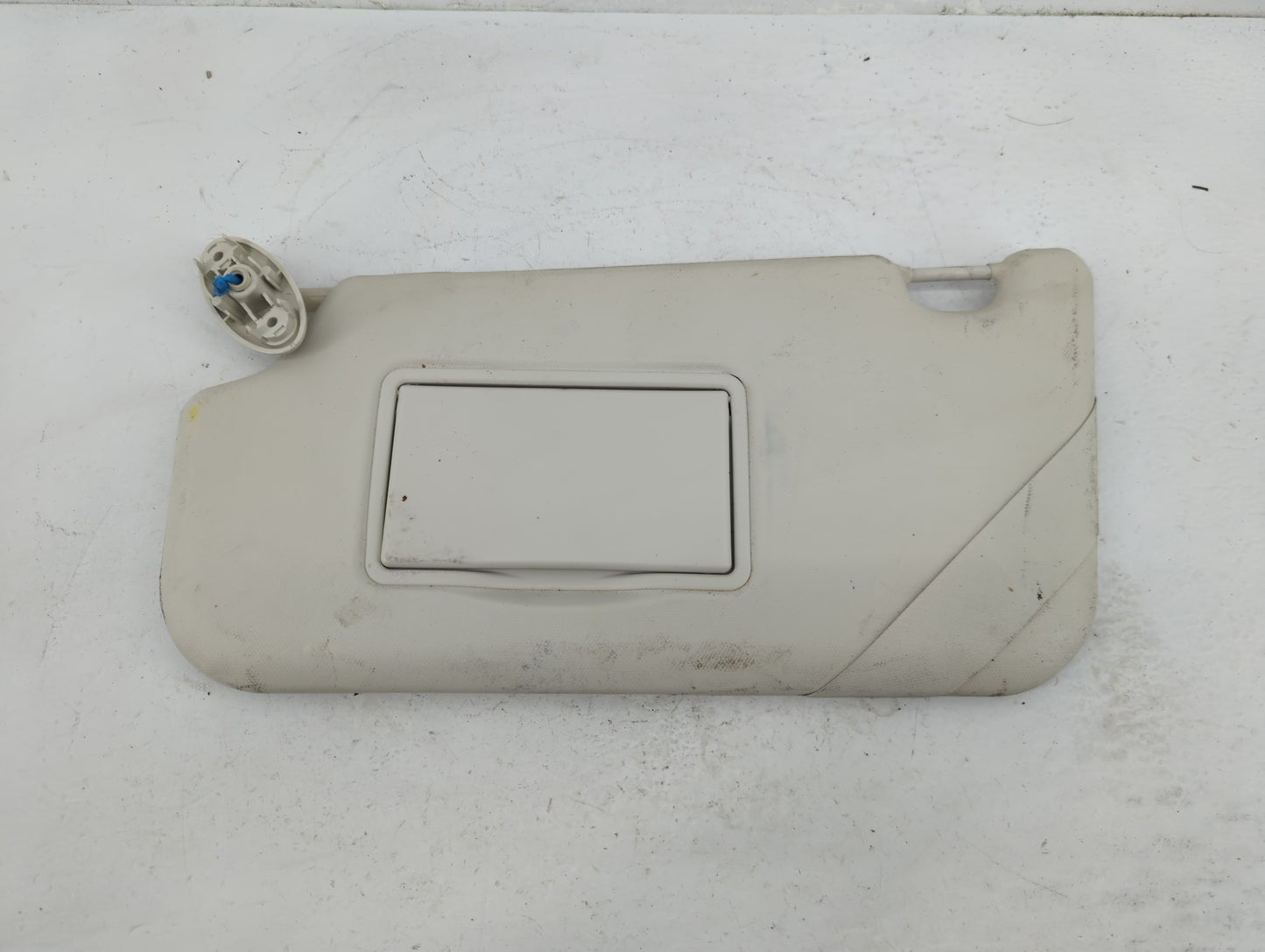 2012-2013 Ford Focus Sun Visor Shade Replacement Driver Left Mirror Fits Fits 2012 2013 OEM Used Auto Parts - Oemusedautopar