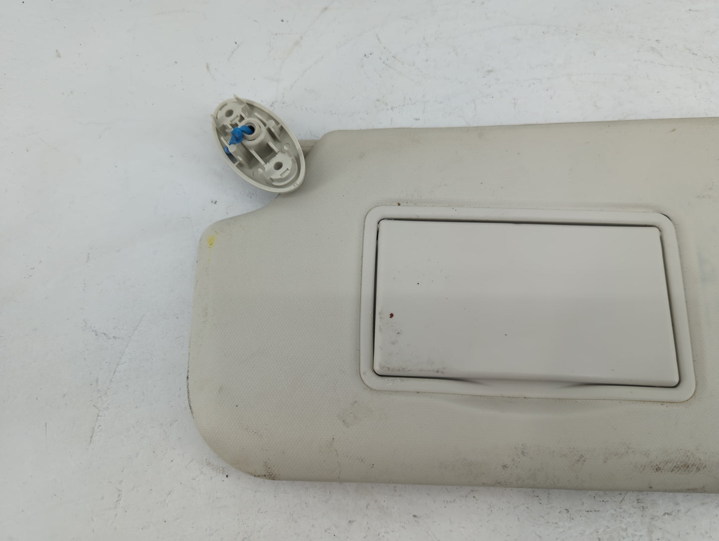 2012-2013 Ford Focus Sun Visor Shade Replacement Driver Left Mirror Fits Fits 2012 2013 OEM Used Auto Parts - Oemusedautopar