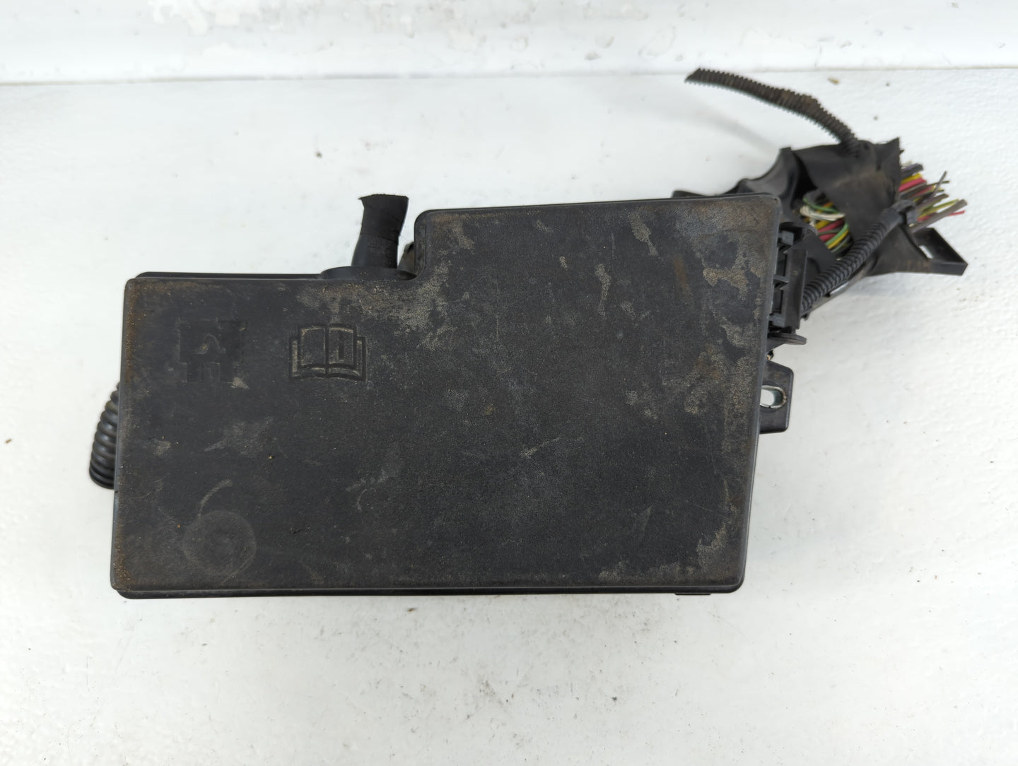 2012-2014 Ford Focus Fusebox Fuse Box Panel Relay Module P/N:AV6T-14A067-AB Fits Fits 2012 2013 2014 OEM Used Auto Parts - O