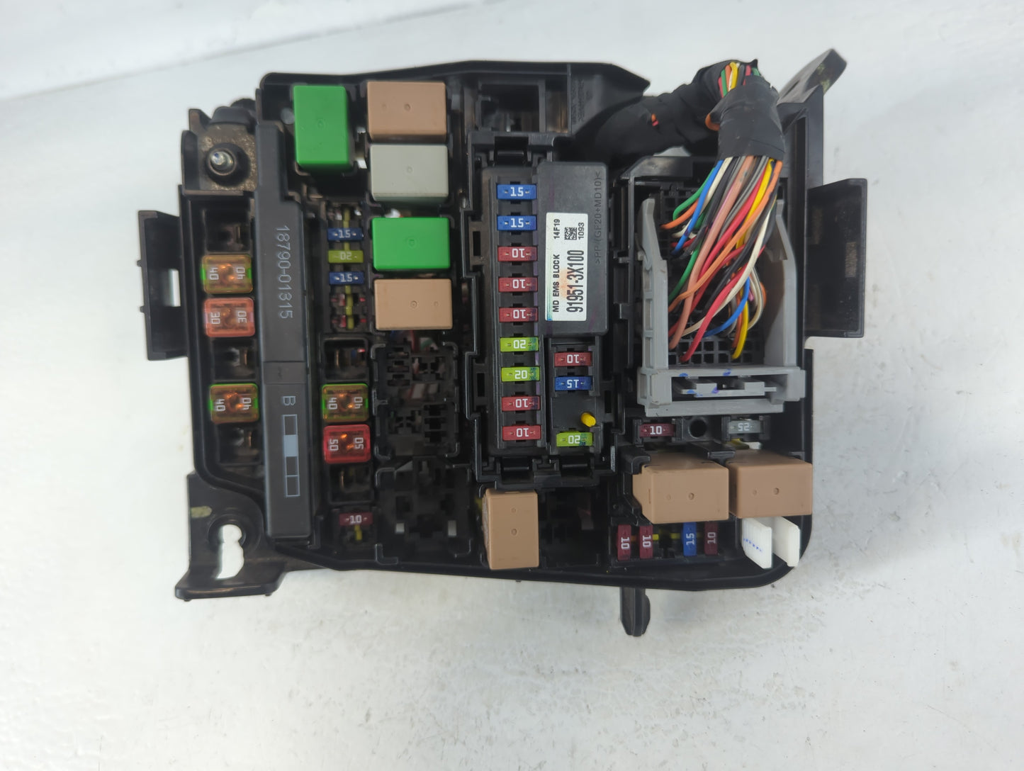 2012-2014 Ford Focus Fusebox Fuse Box Panel Relay Module P/N:91951-3X710 Fits Fits 2012 2013 2014 OEM Used Auto Parts - Oemu