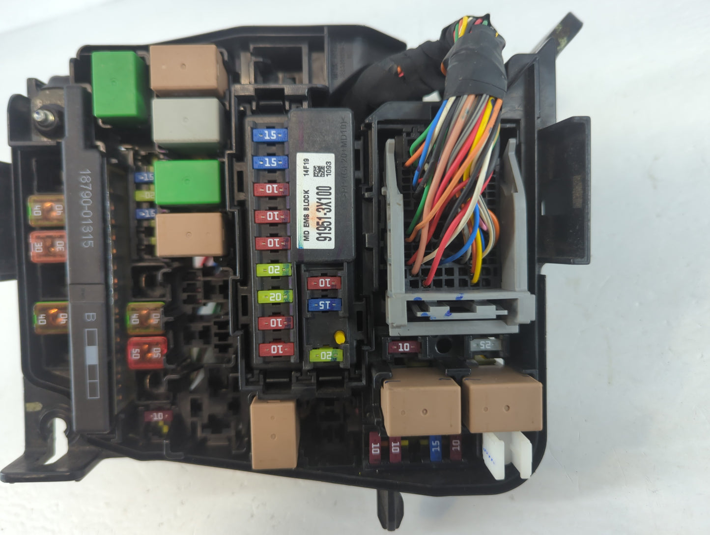 2012-2014 Ford Focus Fusebox Fuse Box Panel Relay Module P/N:91951-3X710 Fits Fits 2012 2013 2014 OEM Used Auto Parts - Oemu