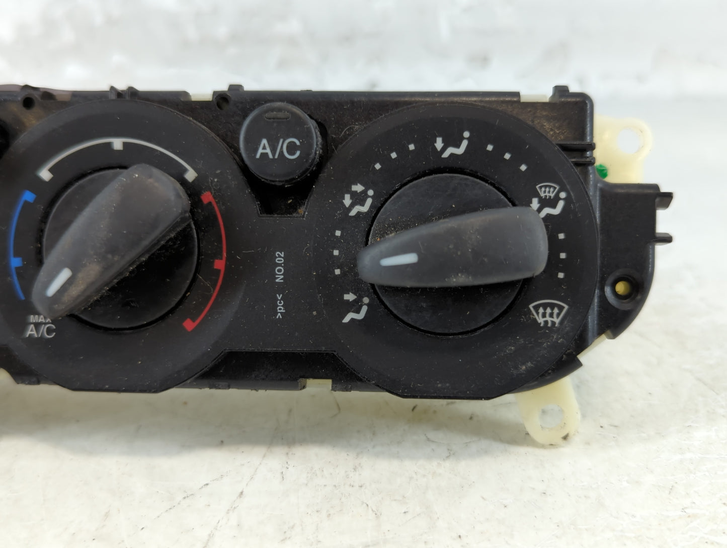 2012 Ford Focus Climate Control Module Temperature AC/Heater Replacement P/N:CM5T-12070911 Fits OEM Used Auto Parts - Oemuse