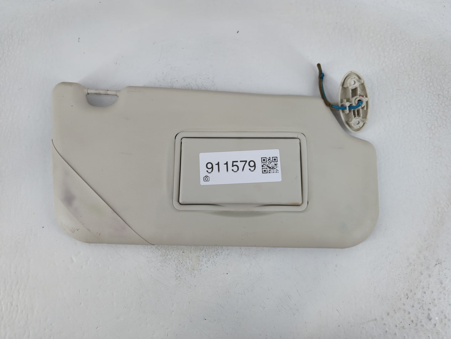 2012-2013 Ford Focus Sun Visor Shade Replacement Passenger Right Mirror Fits Fits 2012 2013 OEM Used Auto Parts - Oemusedaut