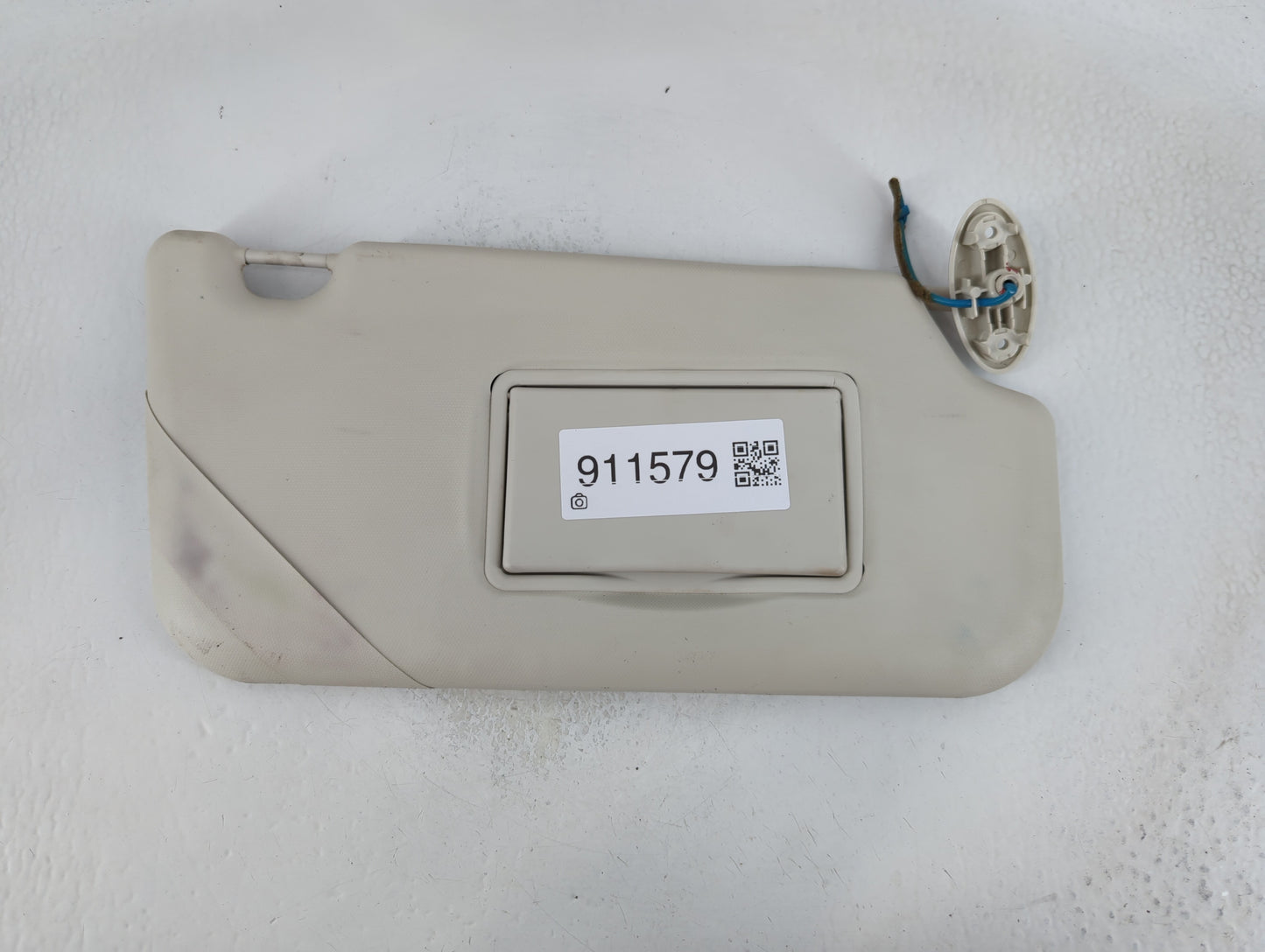 2012-2013 Ford Focus Sun Visor Shade Replacement Passenger Right Mirror Fits Fits 2012 2013 OEM Used Auto Parts - Oemusedaut