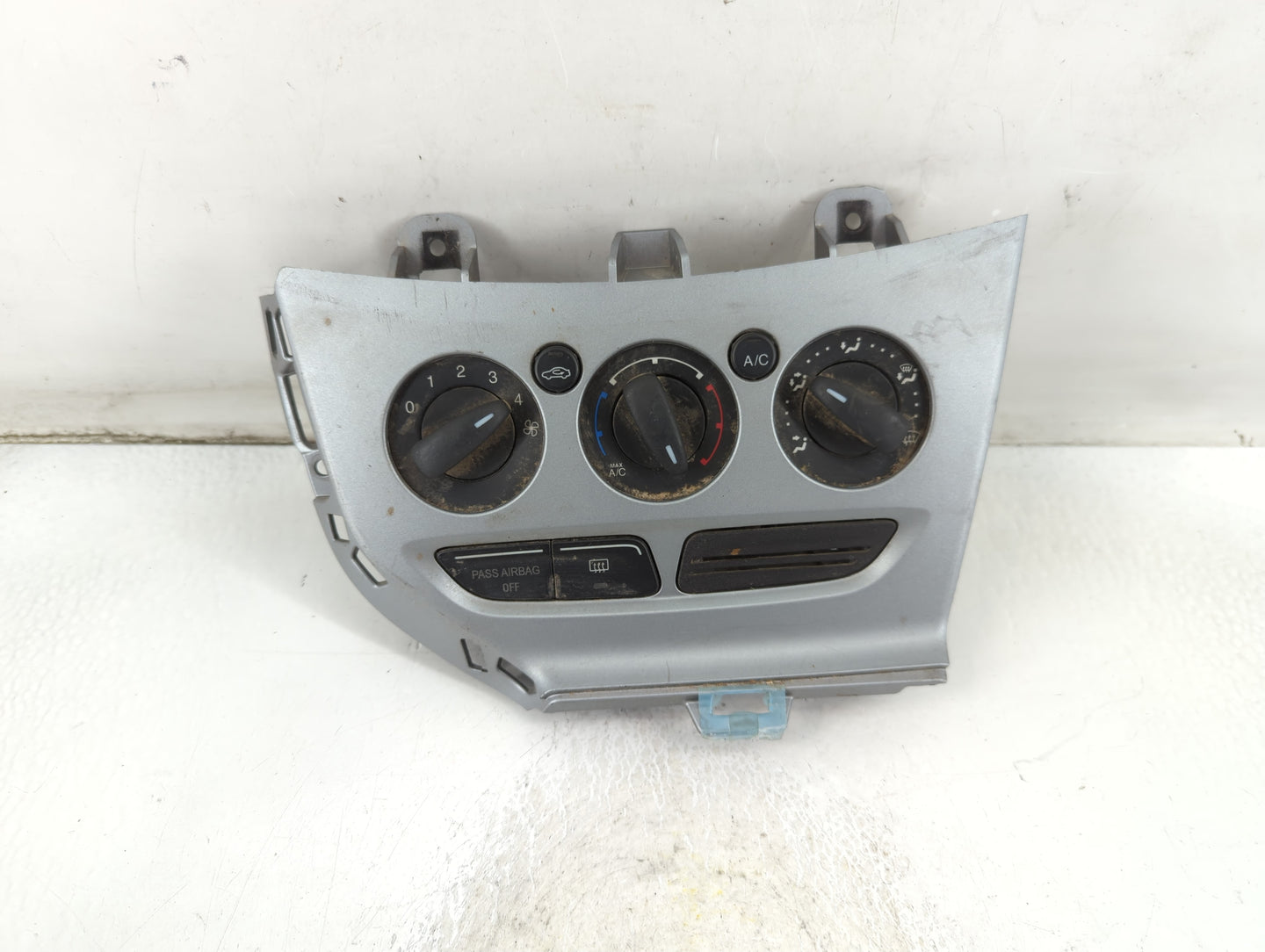 2012 Ford Focus Climate Control Module Temperature AC/Heater Replacement P/N:CM5T-19980-AC Fits OEM Used Auto Parts - Oemuse