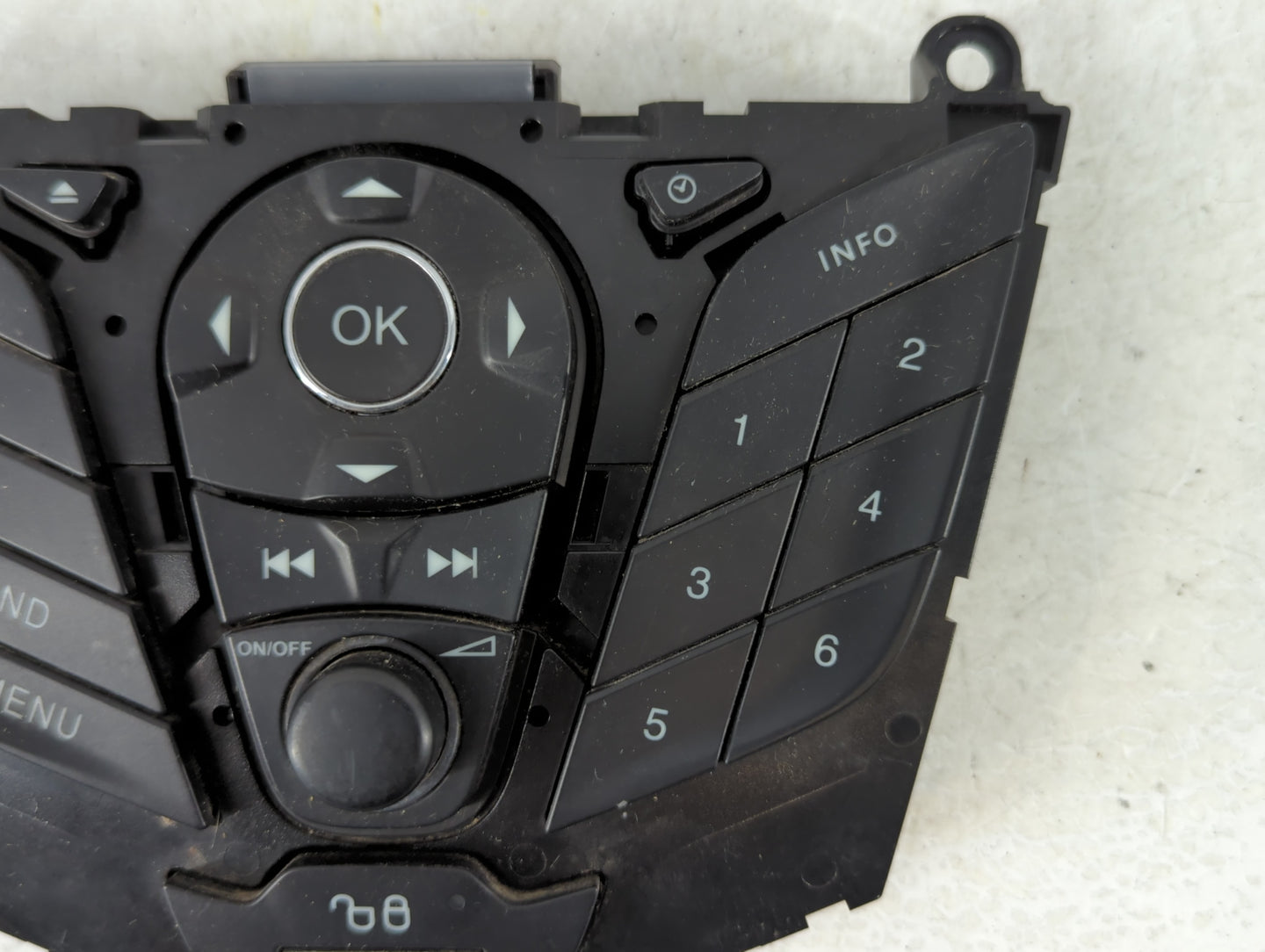 2012 Ford Focus Radio AM FM Cd Player Receiver Replacement P/N:CM5T18K811AC Fits OEM Used Auto Parts - Oemusedautoparts1.com