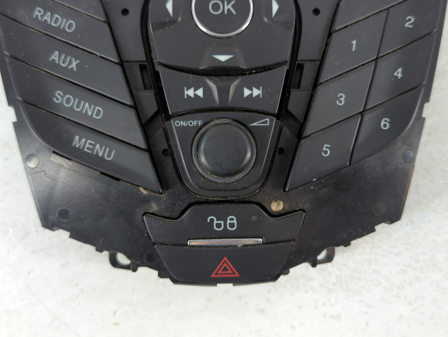 2012 Ford Focus Radio AM FM Cd Player Receiver Replacement P/N:CM5T18K811AC Fits OEM Used Auto Parts - Oemusedautoparts1.com