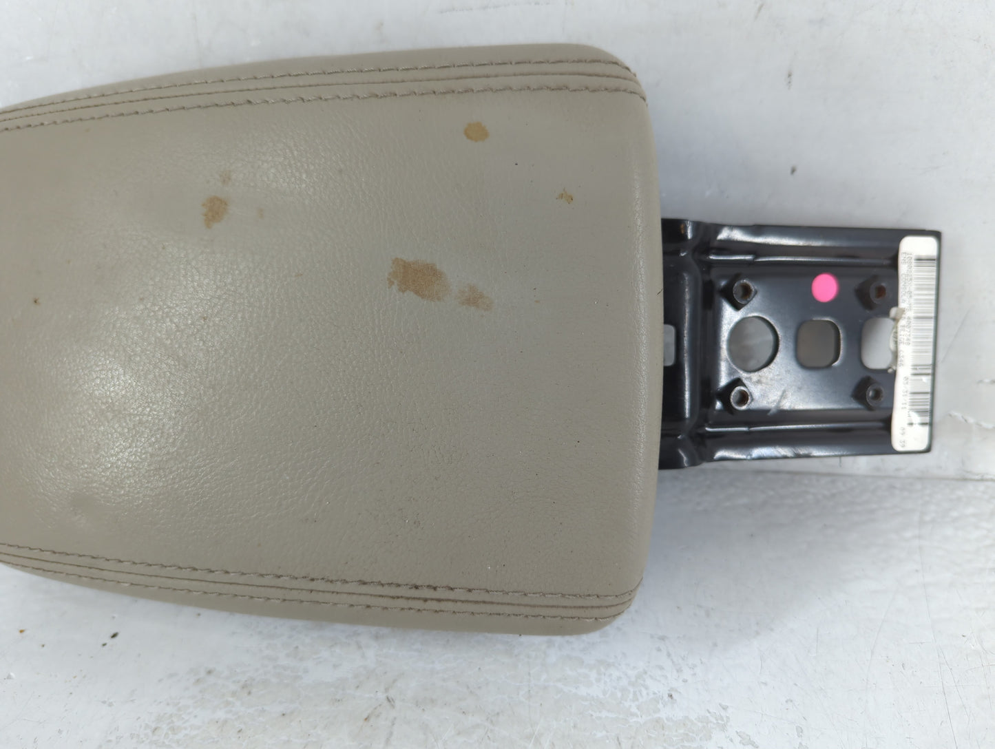 2012 Ford Focus Center Console Armrest Cover Lid P/N:1080225X-05-MS Fits OEM Used Auto Parts - Oemusedautoparts1.com