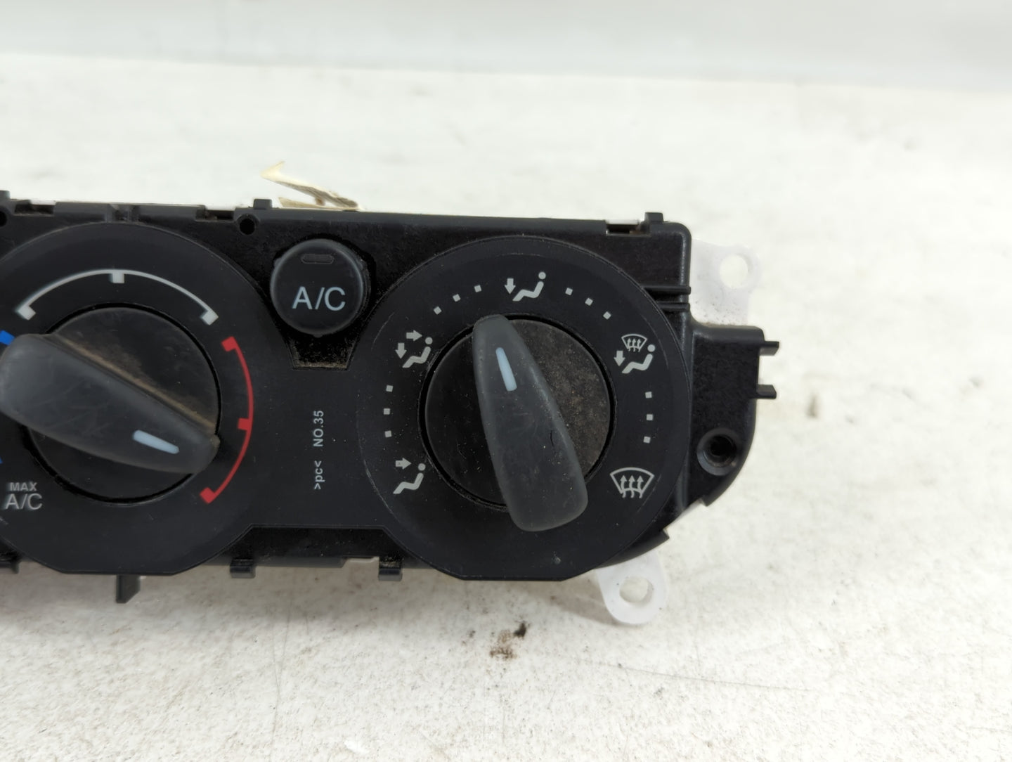 2012 Ford Focus Climate Control Module Temperature AC/Heater Replacement P/N:FD-CM5T-1103313-0871 Fits OEM Used Auto Parts -