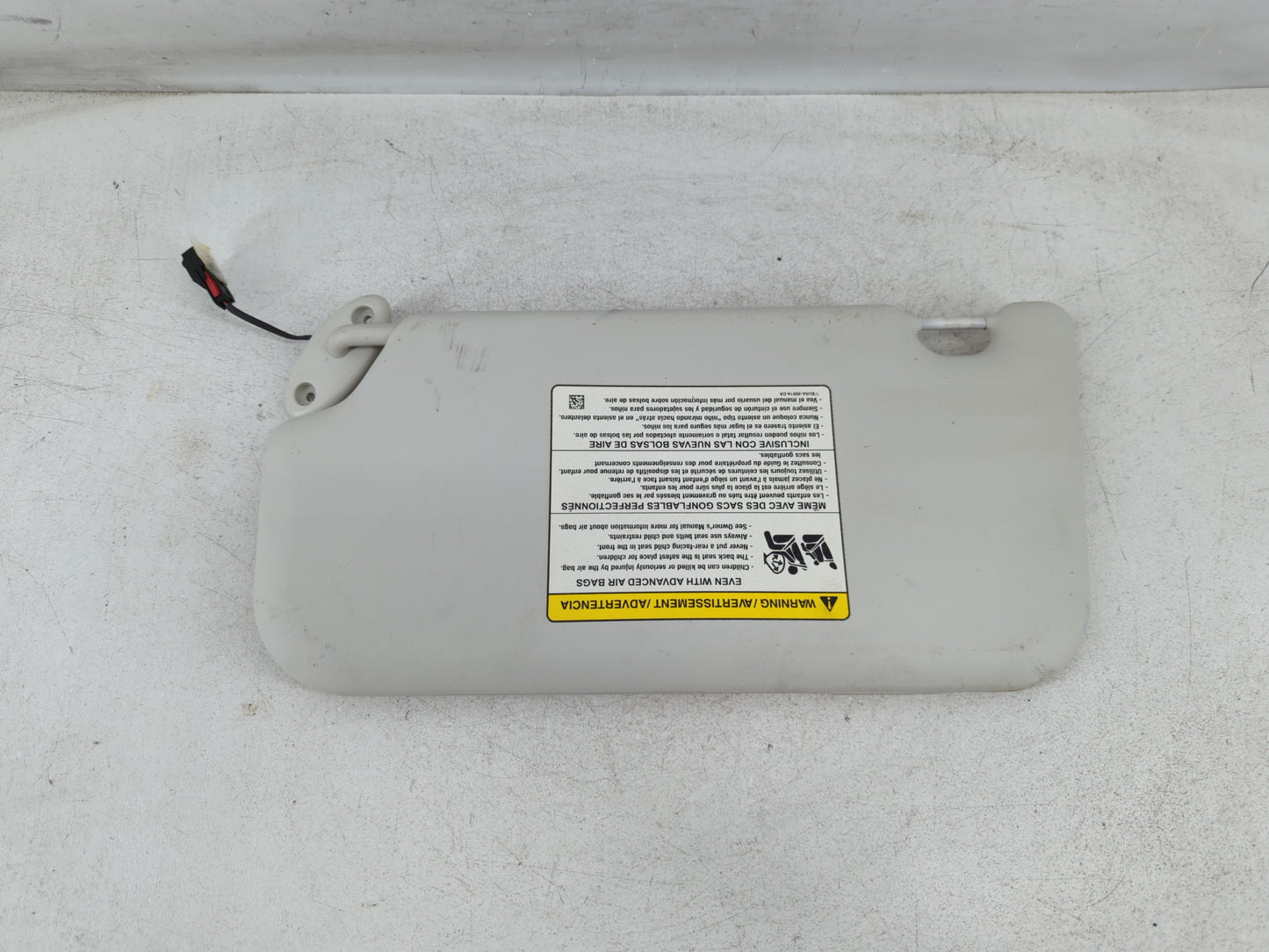 2012-2013 Ford Focus Sun Visor Shade Replacement Passenger Right Mirror Fits Fits 2012 2013 OEM Used Auto Parts - Oemusedaut