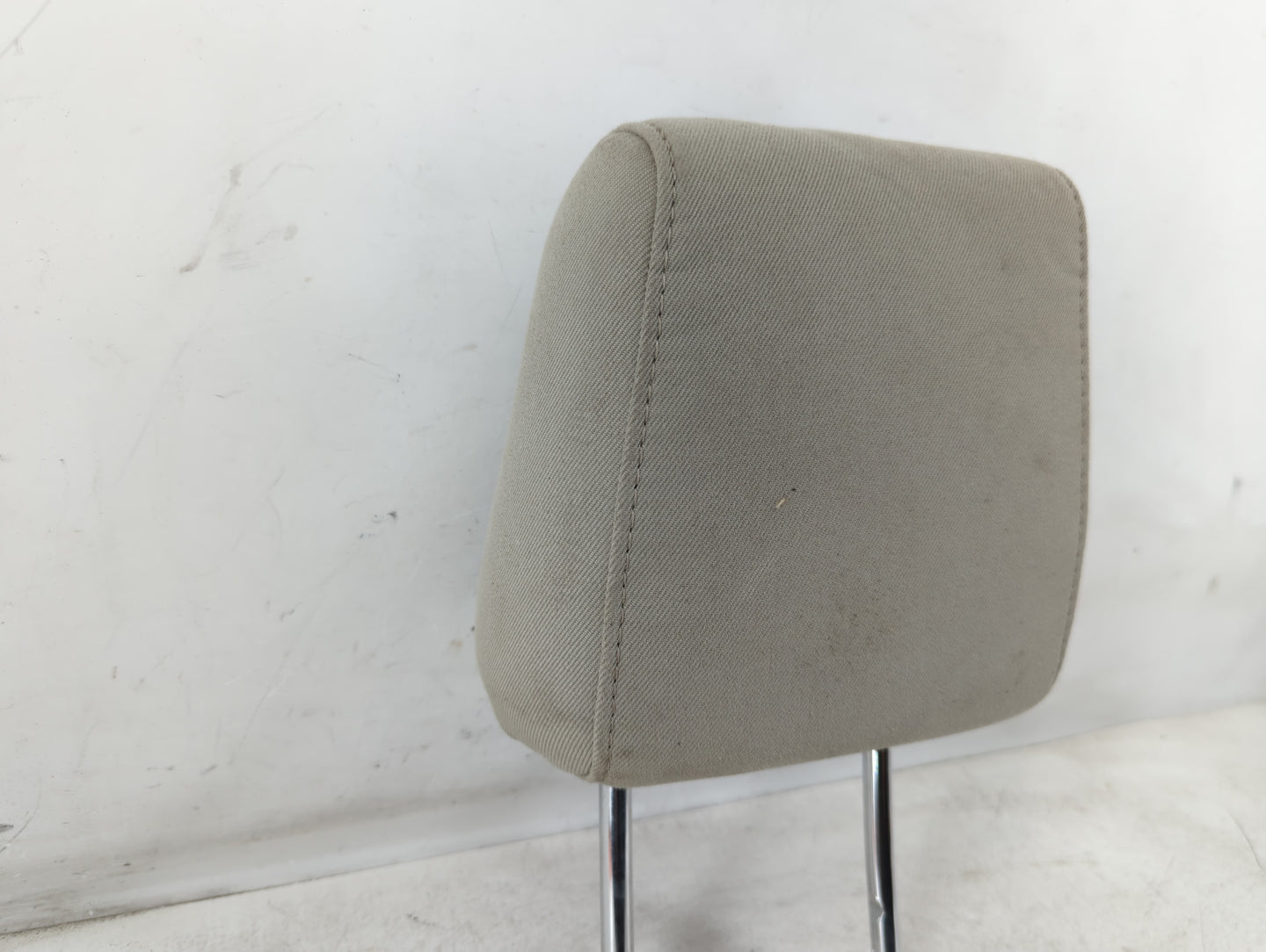2012 Ford Focus Headrest Head Rest Rear Seat Fits OEM Used Auto Parts - Oemusedautoparts1.com