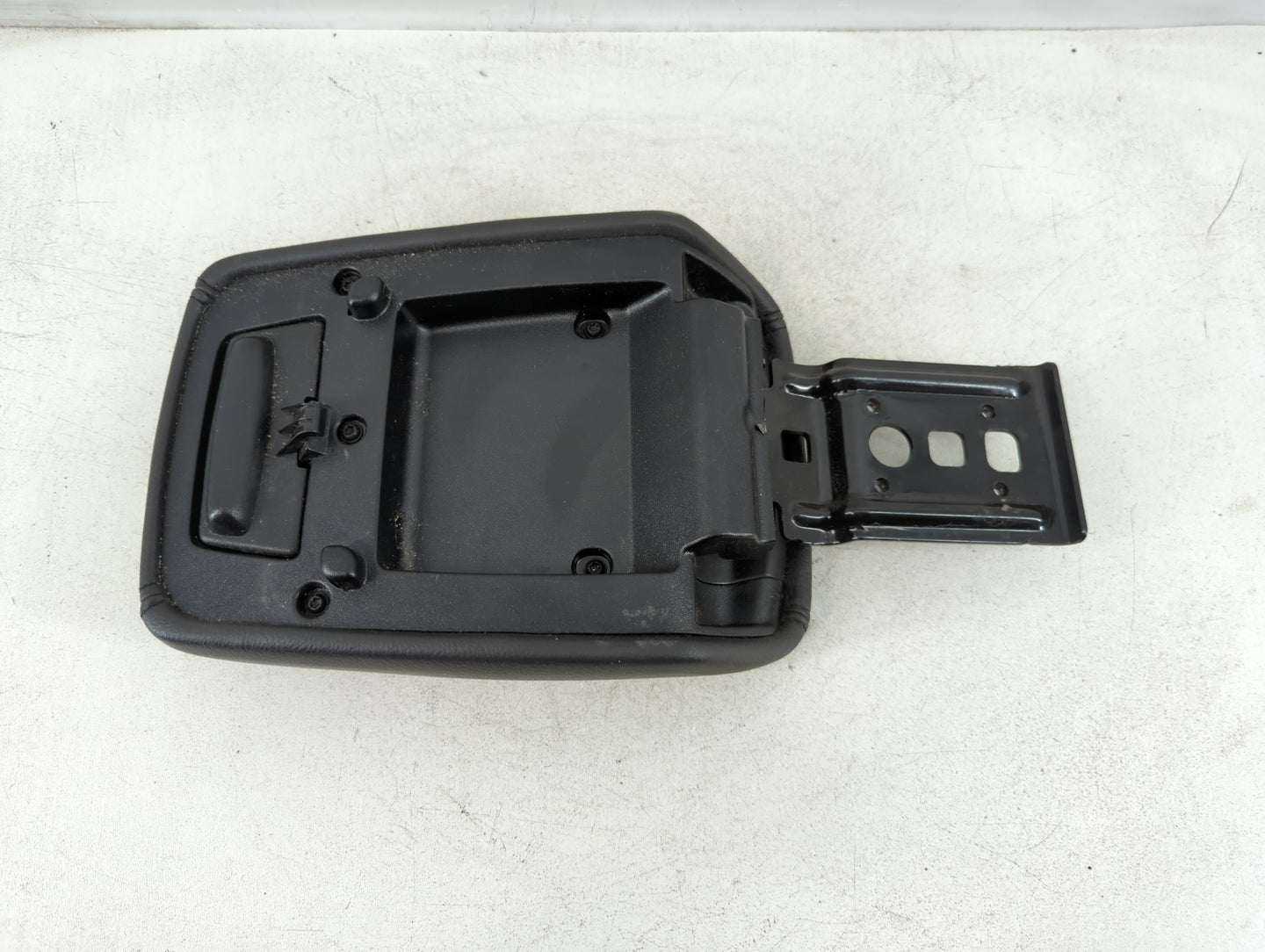 2012 Ford Focus Rear Cargo Cover Storage Retractable Shade - Oemusedautoparts1.com