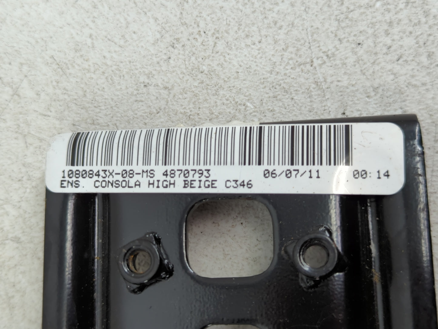 2012 Ford Focus Center Console Armrest Cover Lid P/N:1080843X-08-MS Fits OEM Used Auto Parts - Oemusedautoparts1.com