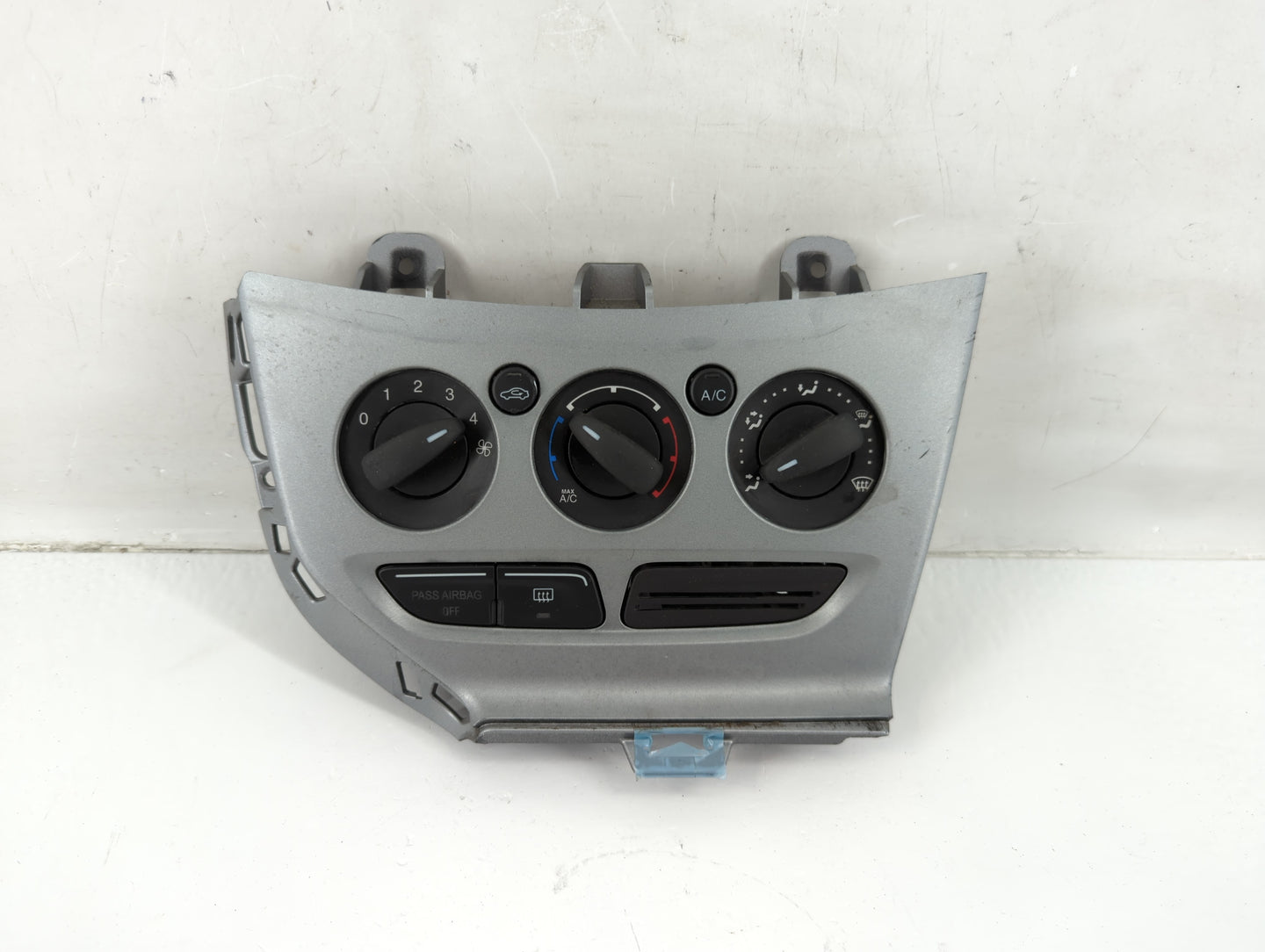 2012 Ford Focus Climate Control Module Temperature AC/Heater Replacement P/N:BM51-18522-AC Fits OEM Used Auto Parts - Oemuse