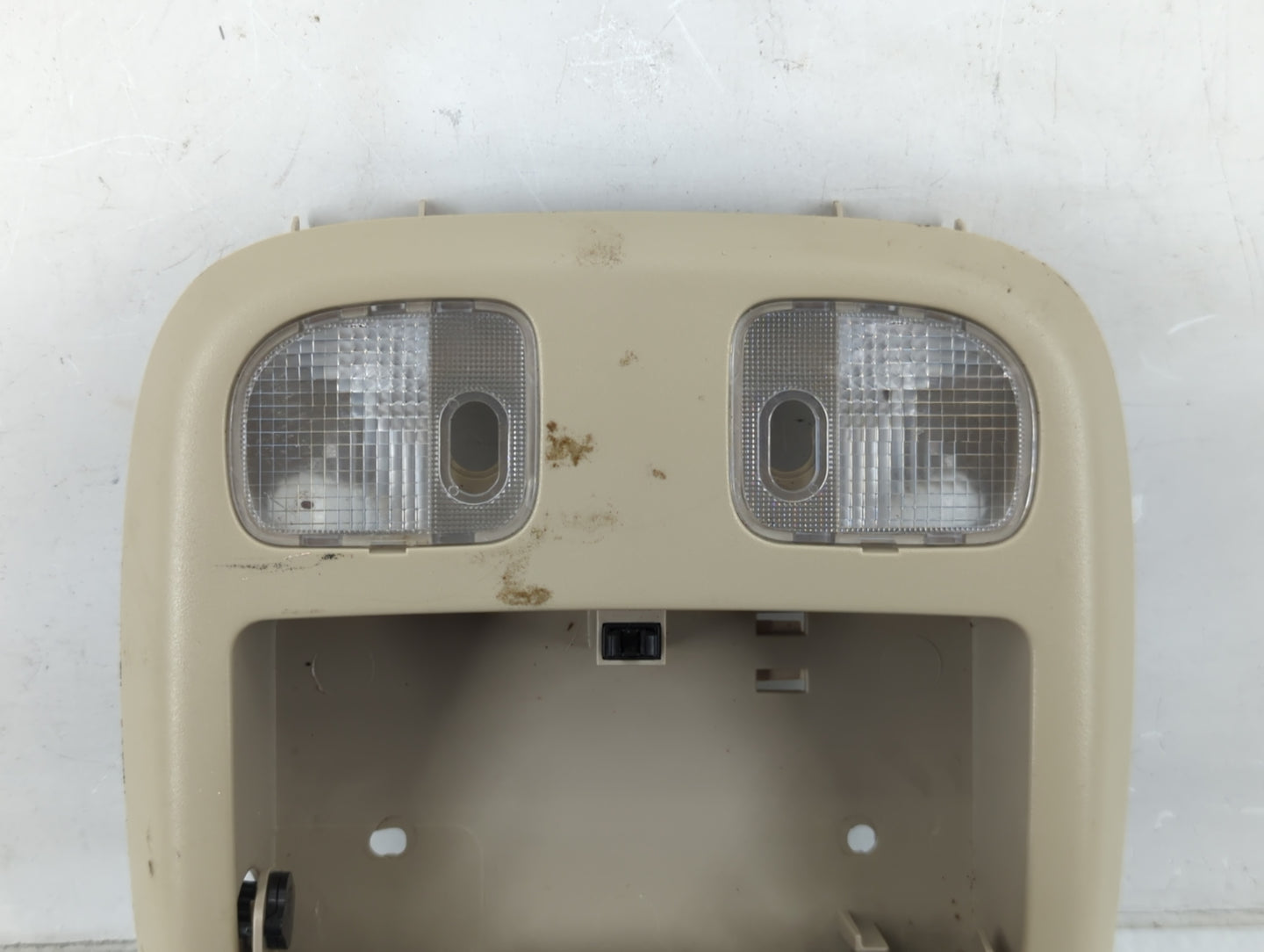 2010-2012 Ford Fusion Overhead Roof Console 1011396 - Oemusedautoparts1.com