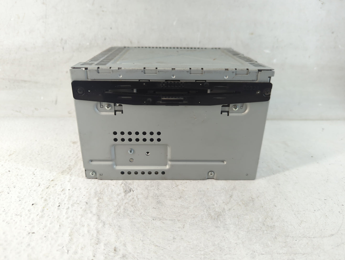 2010-2012 Ford Fusion Radio AM FM Cd Player Receiver Replacement P/N:BE5T-19C157-AB Fits Fits 2010 2011 2012 OEM Used Auto P