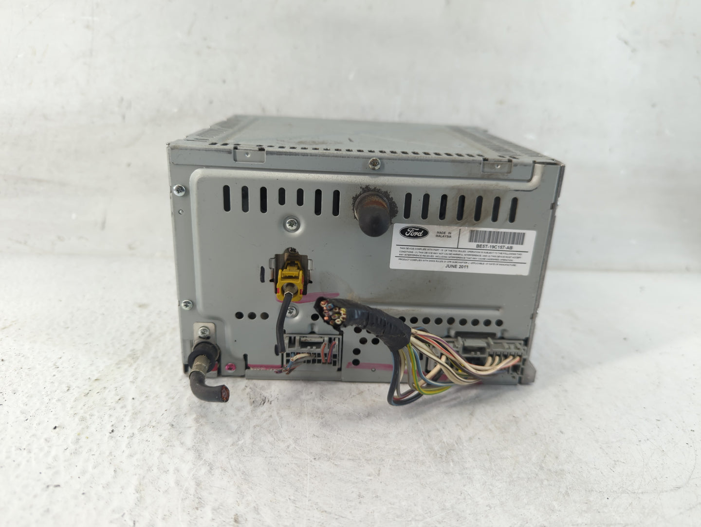 2010-2012 Ford Fusion Radio AM FM Cd Player Receiver Replacement P/N:BE5T-19C157-AB Fits Fits 2010 2011 2012 OEM Used Auto P