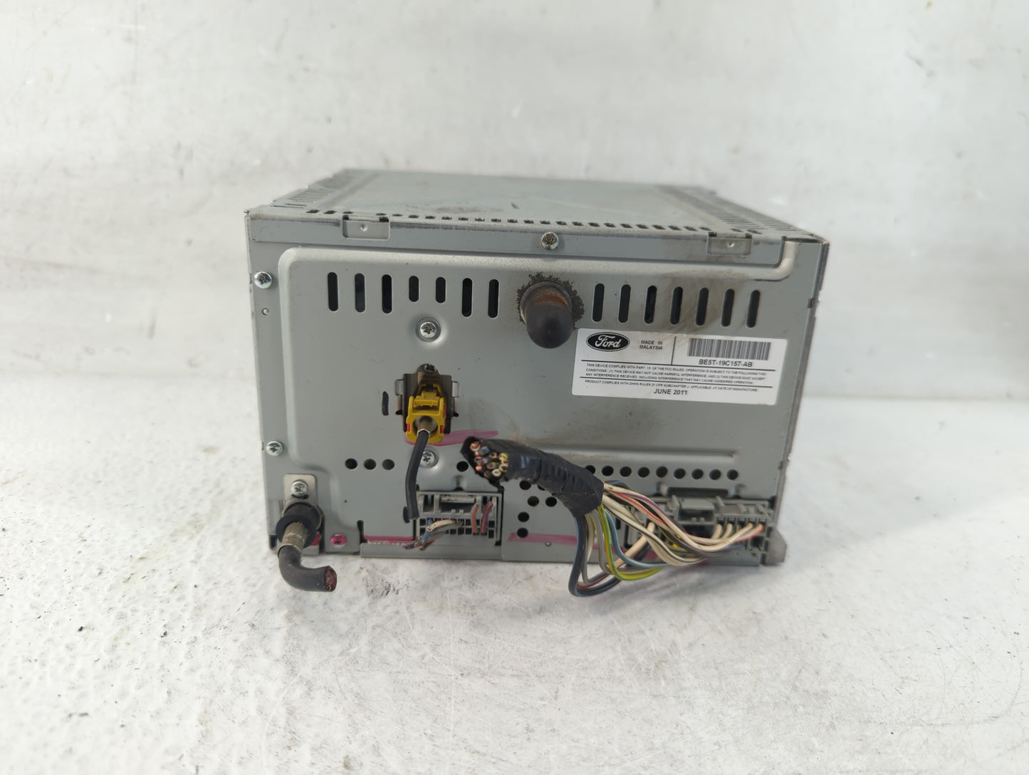 2010-2012 Ford Fusion Radio AM FM Cd Player Receiver Replacement P/N:BE5T-19C157-AB Fits Fits 2010 2011 2012 OEM Used Auto P