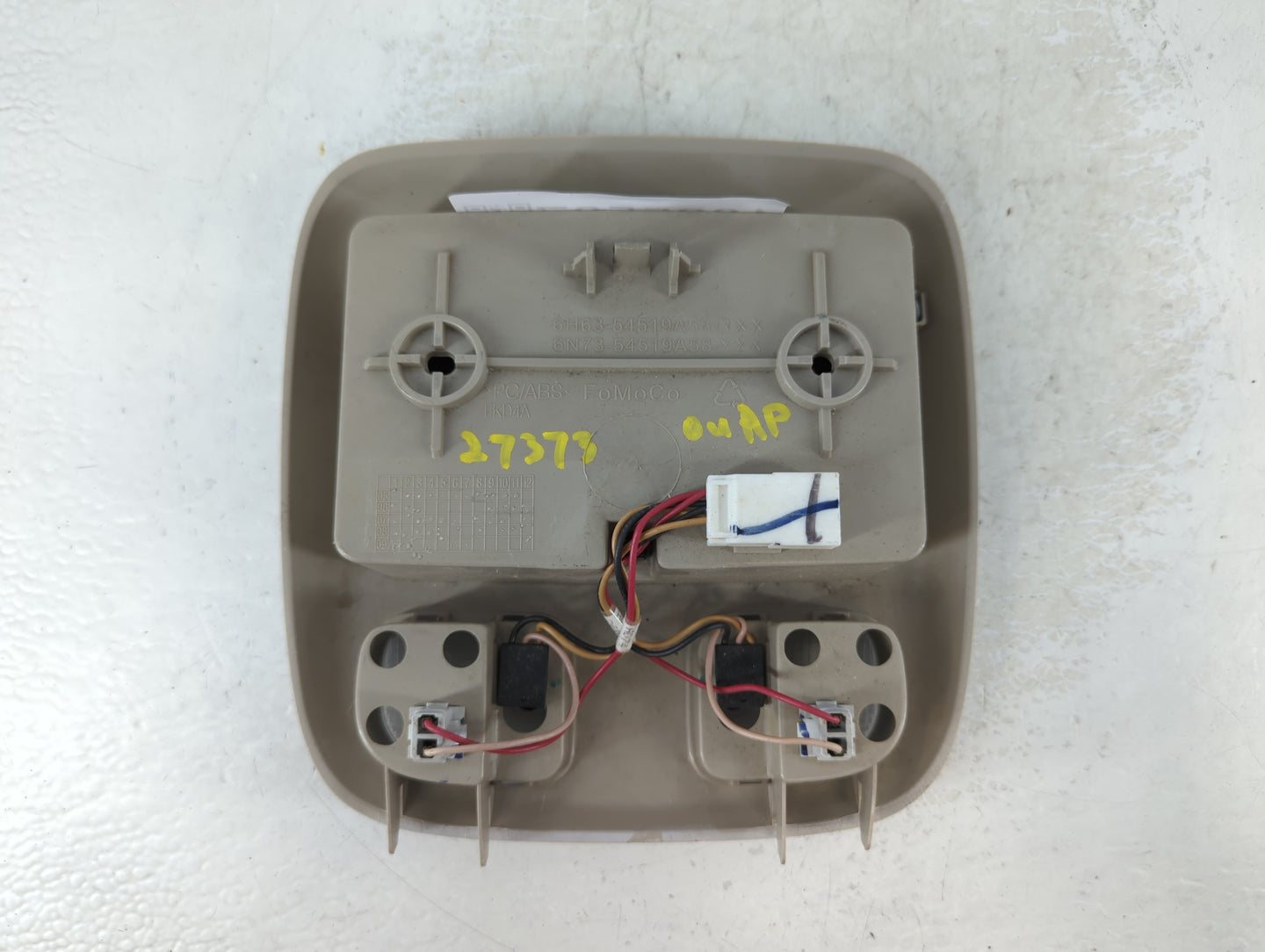 2010-2012 Ford Fusion Overhead Roof Console 1065507 - Oemusedautoparts1.com