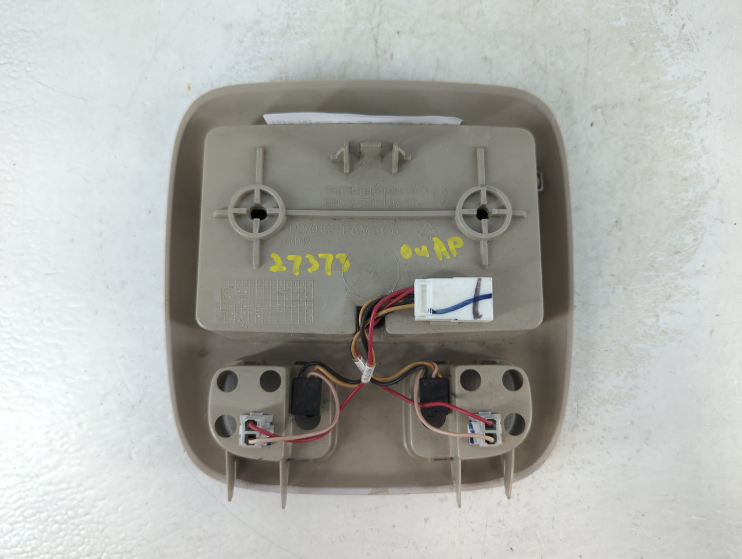 2010-2012 Ford Fusion Overhead Roof Console 1065507 - Oemusedautoparts1.com