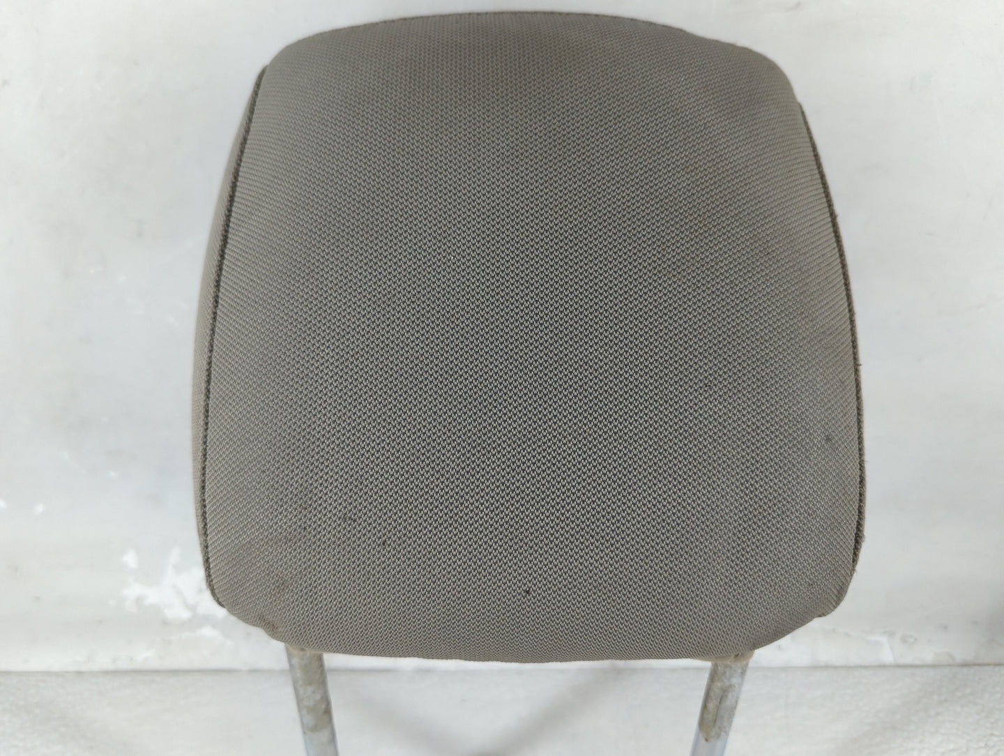 2011-2012 Ford Fusion Headrest Head Rest Rear Seat Fits Fits 2011 2012 OEM Used Auto Parts - Oemusedautoparts1.com