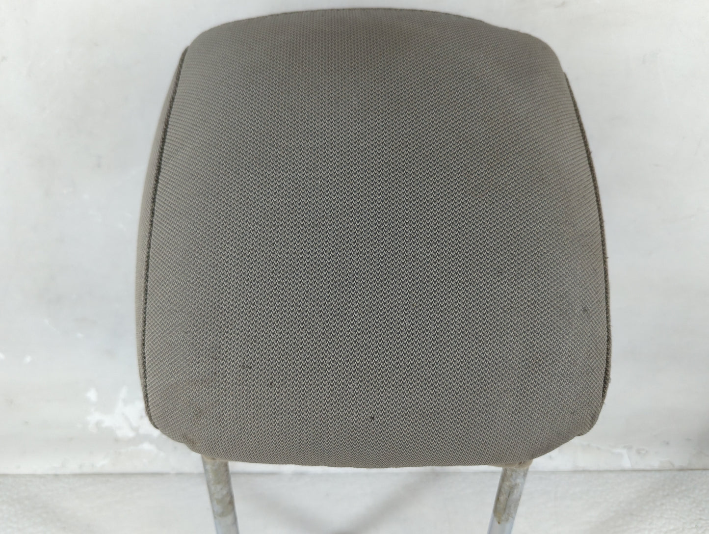 2011-2012 Ford Fusion Headrest Head Rest Rear Seat Fits Fits 2011 2012 OEM Used Auto Parts - Oemusedautoparts1.com