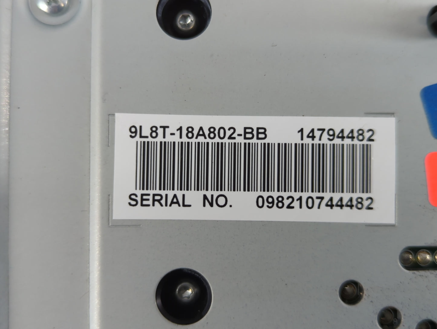 2011-2012 Ford Fusion Radio AM FM Cd Player Receiver Replacement P/N:9L8T-18A802-BB Fits Fits 2011 2012 OEM Used Auto Parts 