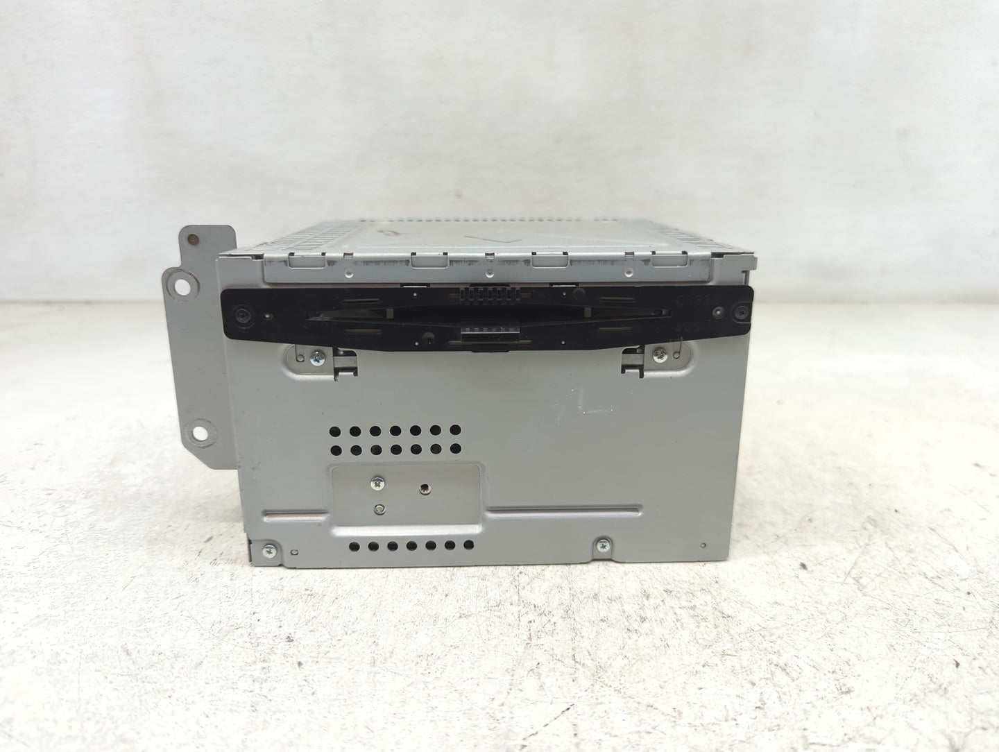 2011-2012 Ford Fusion Radio AM FM Cd Player Receiver Replacement P/N:BE5T-18D822-AB Fits Fits 2011 2012 OEM Used Auto Parts 