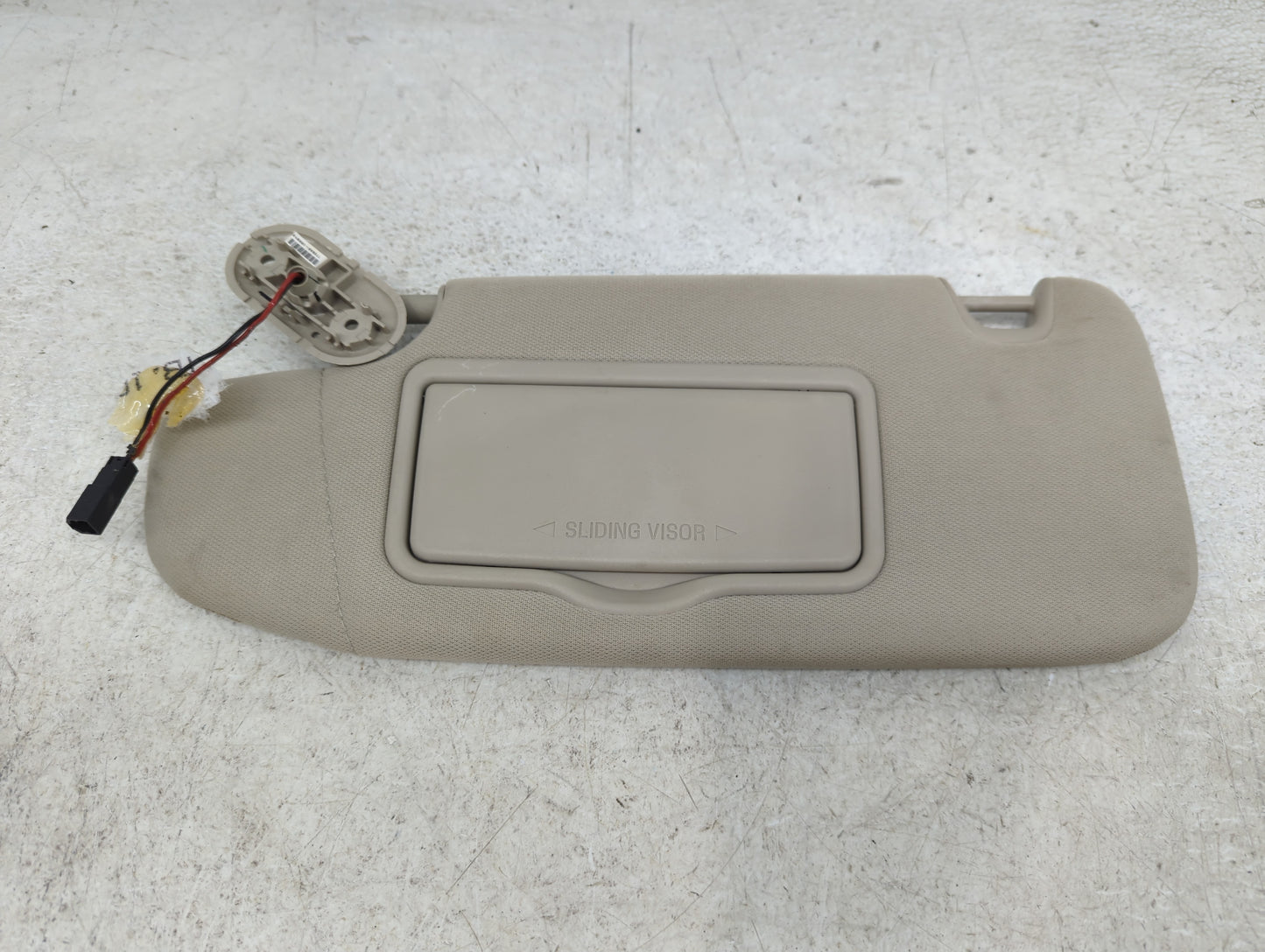 2010-2012 Ford Fusion Sun Visor Shade Replacement Driver Left Mirror Fits Fits 2010 2011 2012 OEM Used Auto Parts - Oemuseda